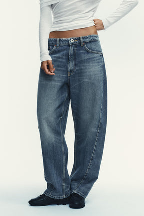 Baggy Mid-Waist Jeans