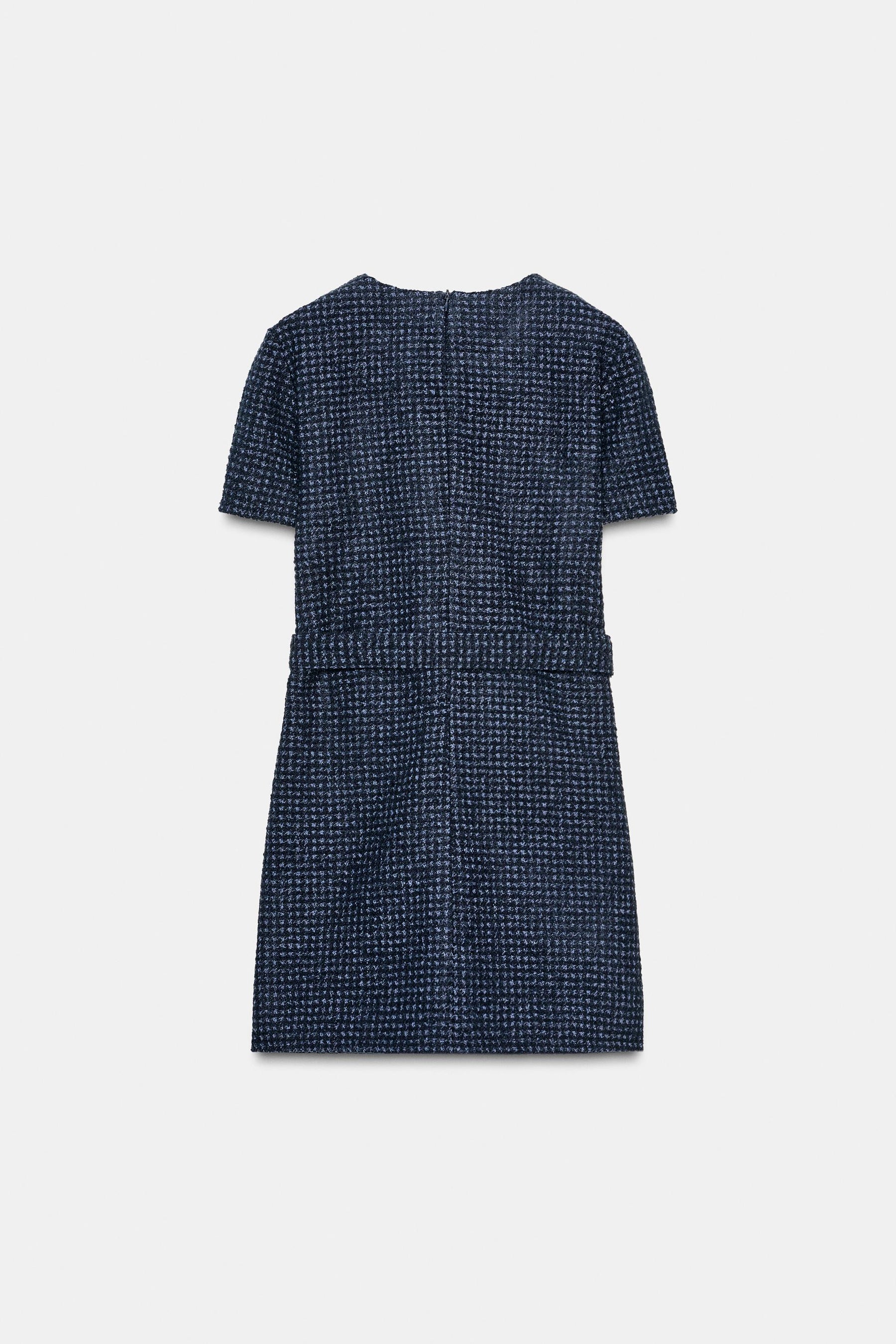 Structured dress with belt