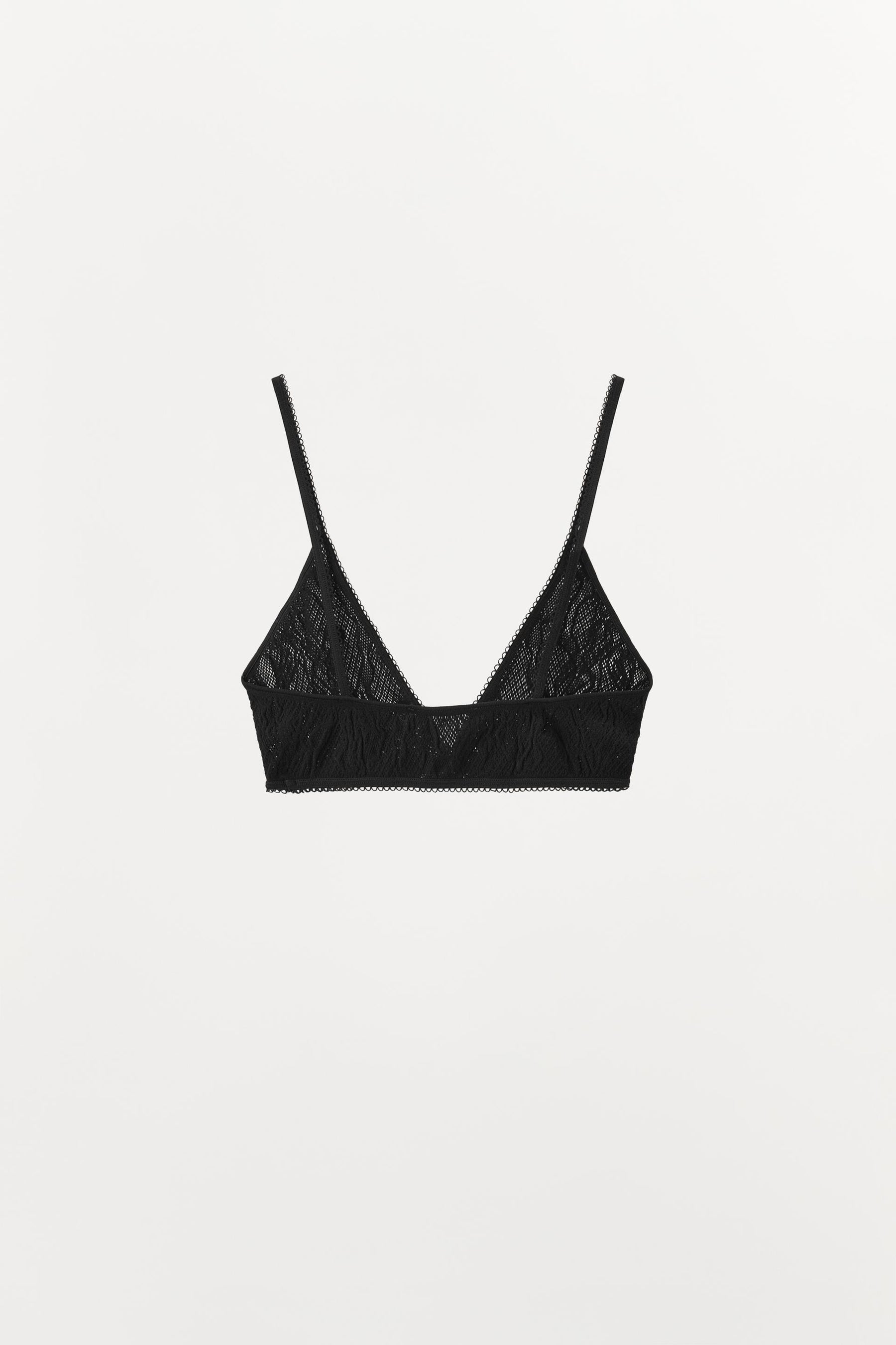SEAMLESS LACE BRALETTE