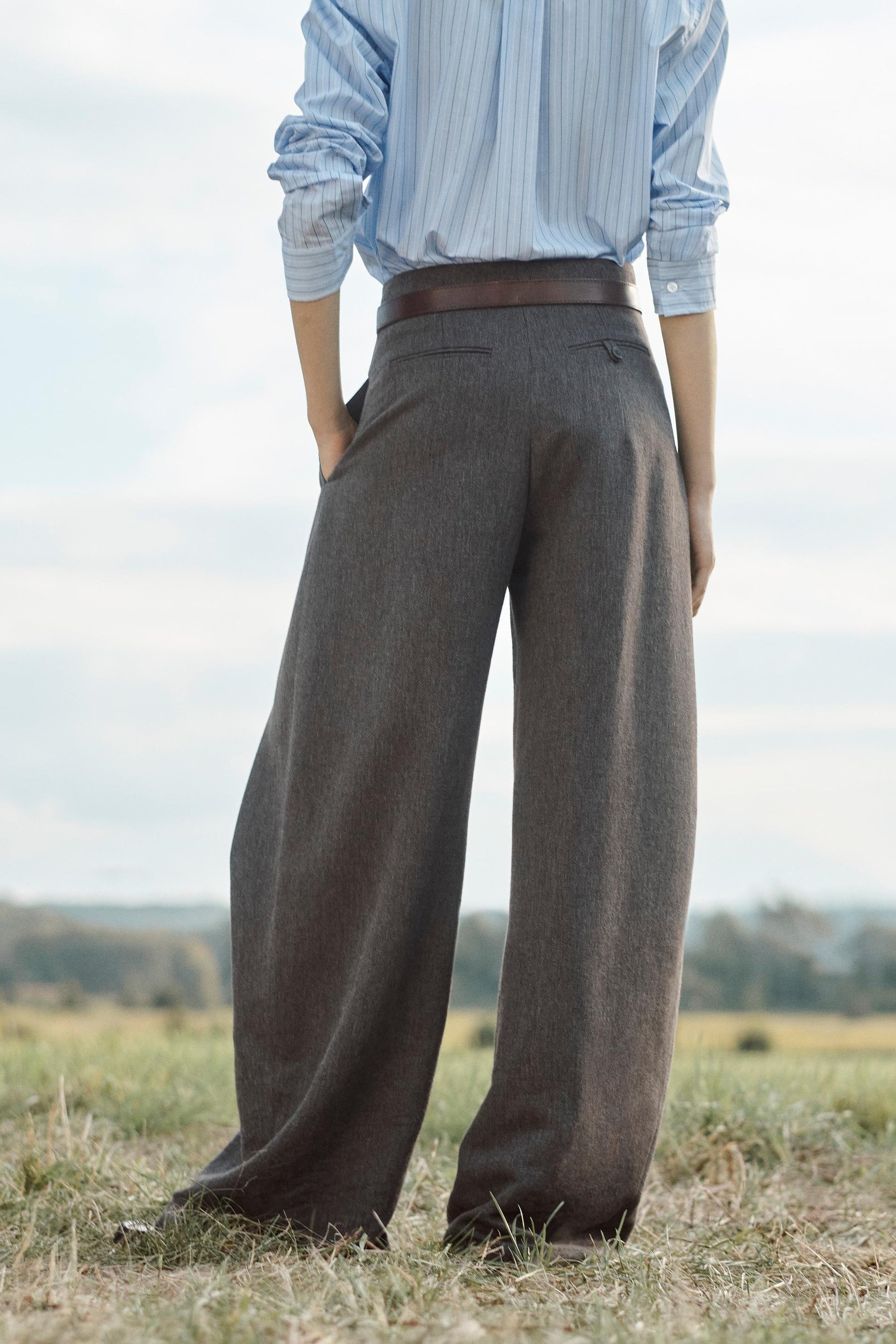 Pleated Wool Volume Trousers