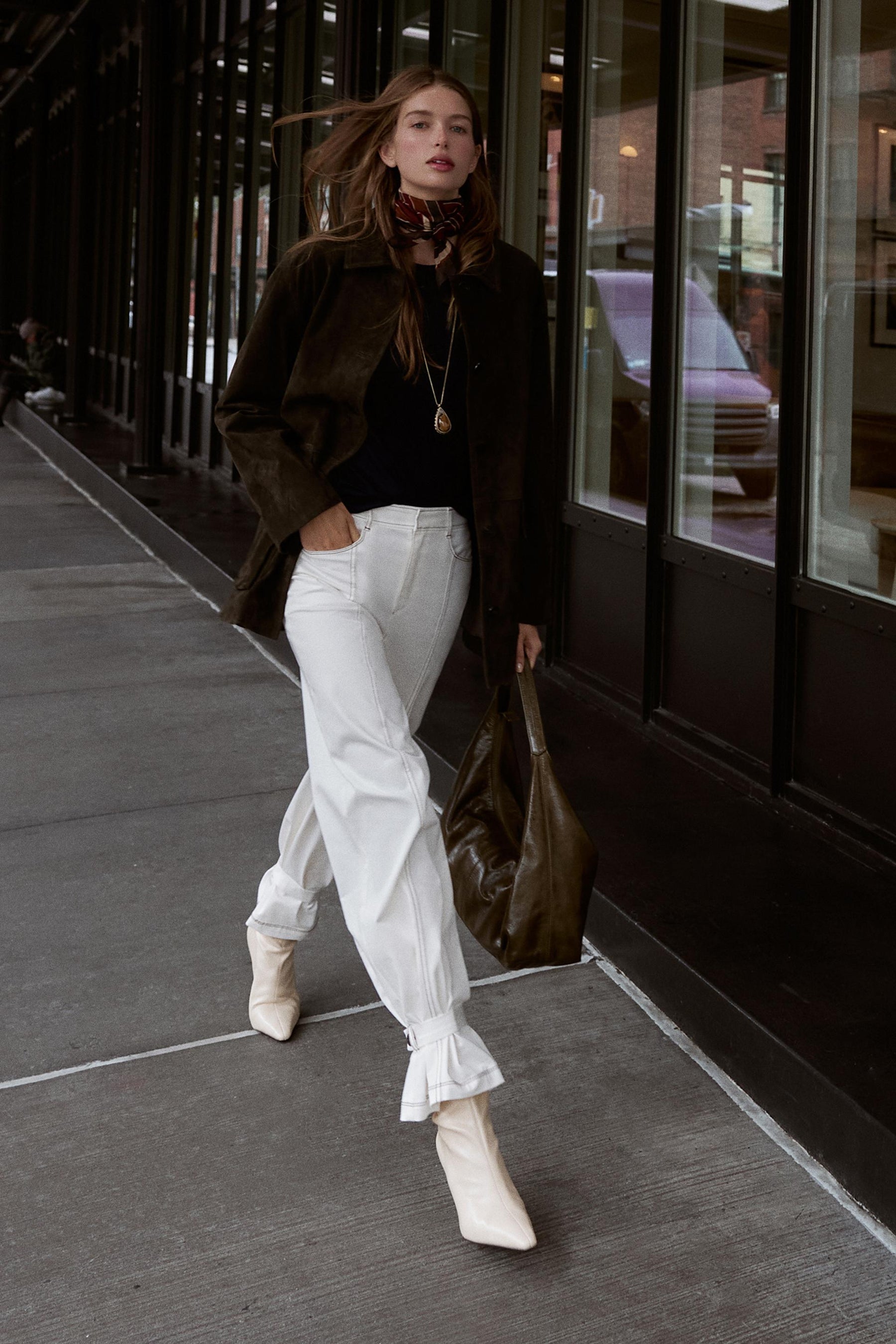 CONTRAST TOPSTITCHED TROUSERS