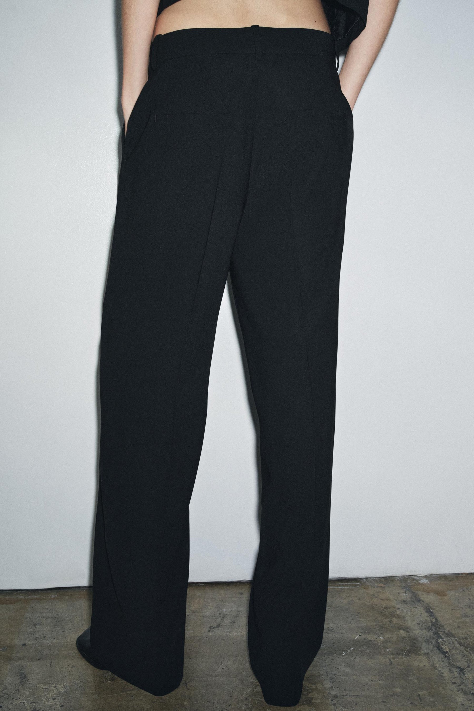 Straight-leg trousers
