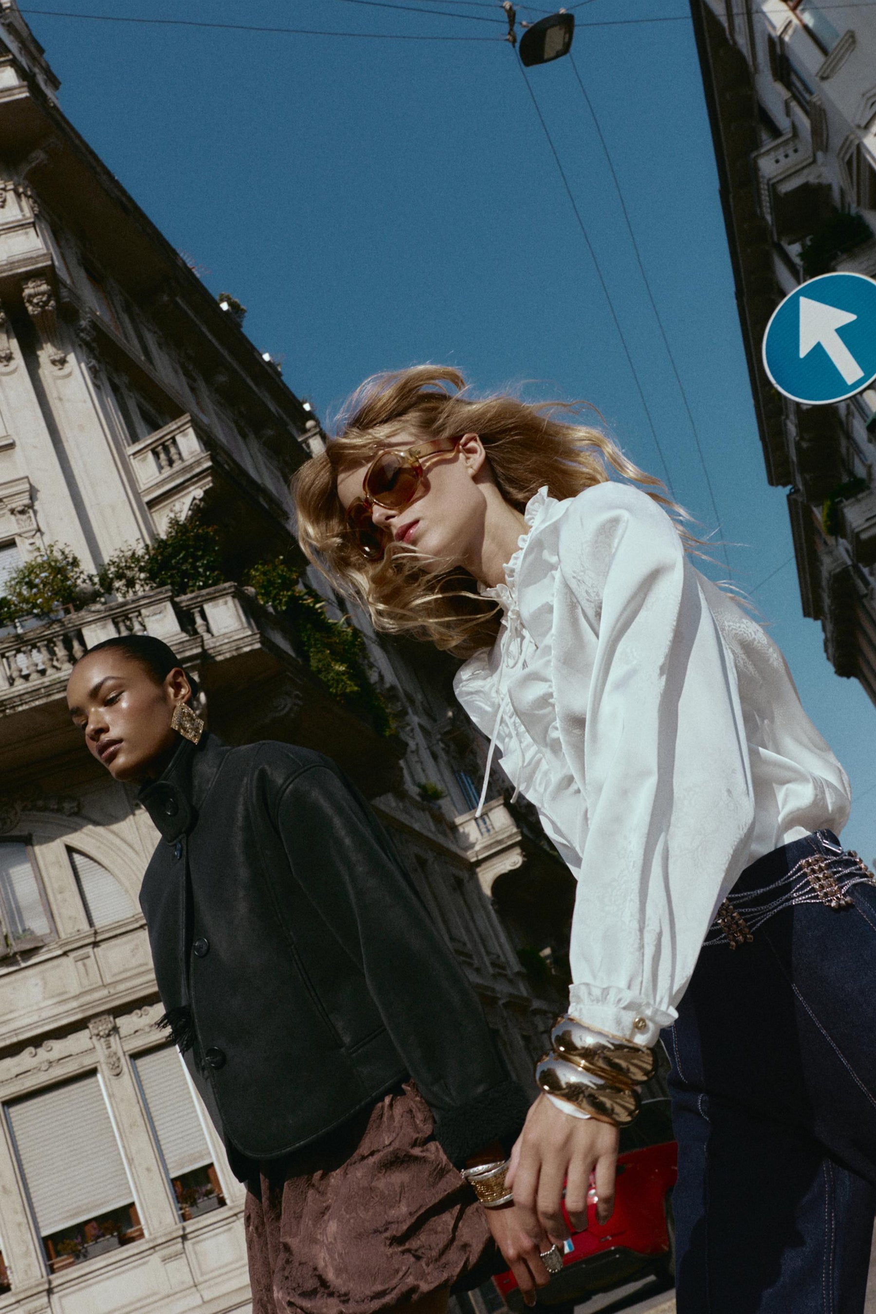 JACQUARD SATIN BLOUSE