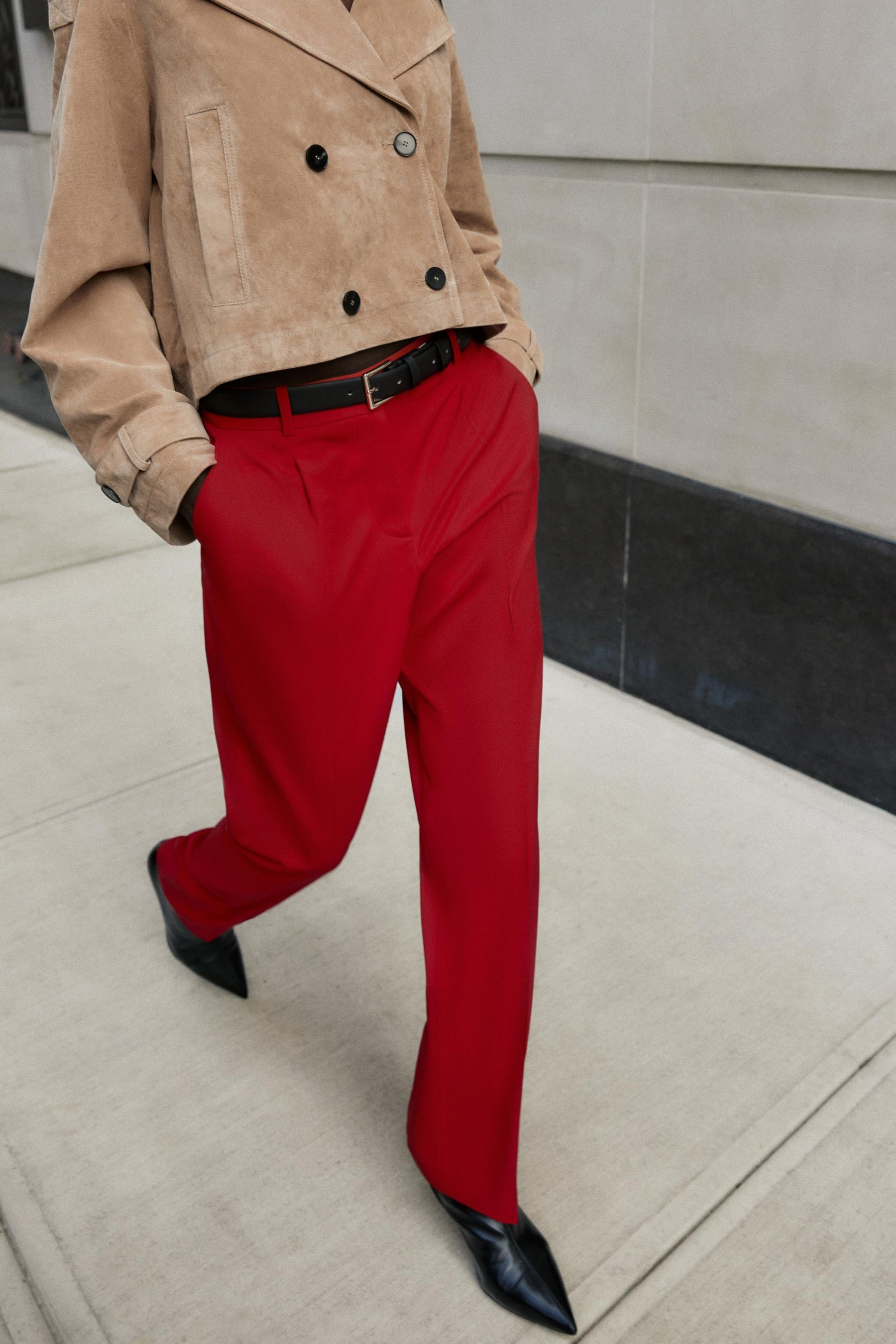 Straight-leg trousers with belt
