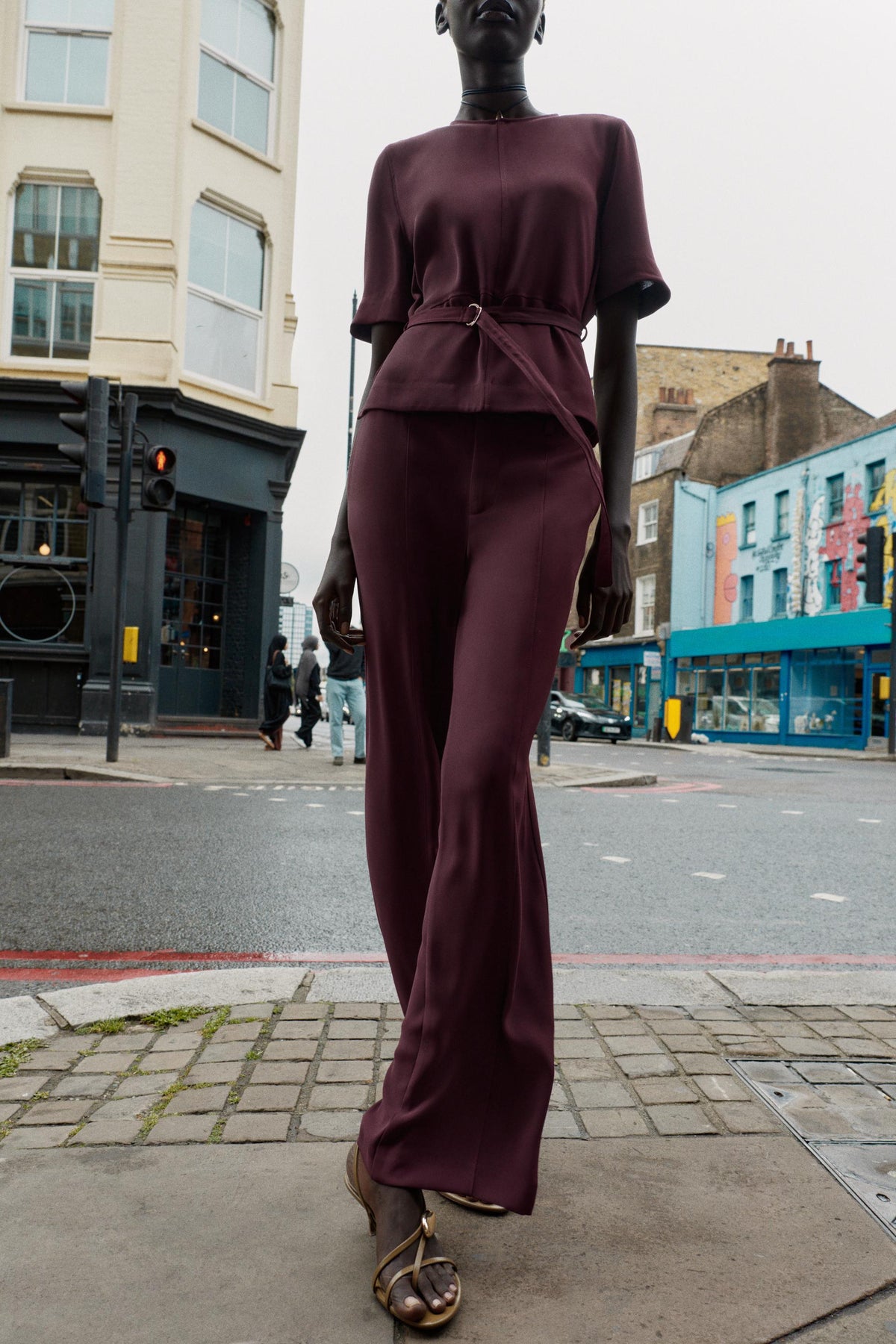 STRAIGHT-LEG TROUSERS