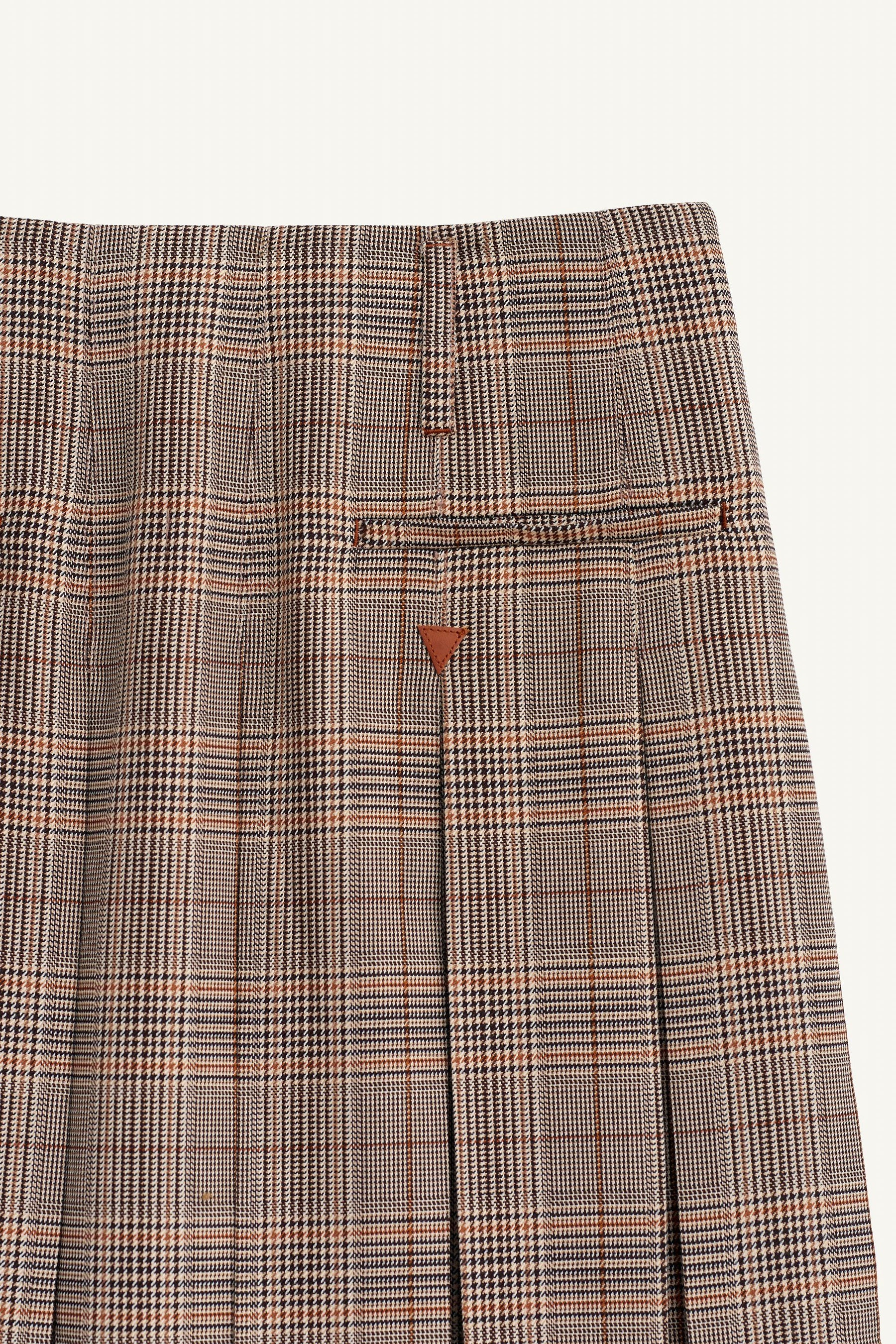 CHECK BOX PLEAT SKIRT