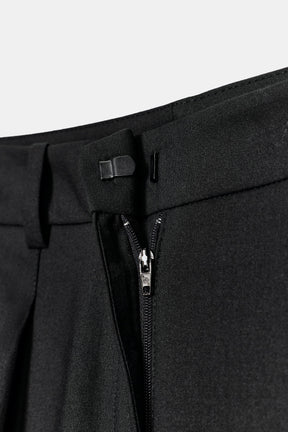 STRAIGHT-LEG TROUSERS WITH BELT
