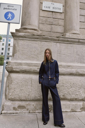 CONTRAST TOPSTITCHING JACKET