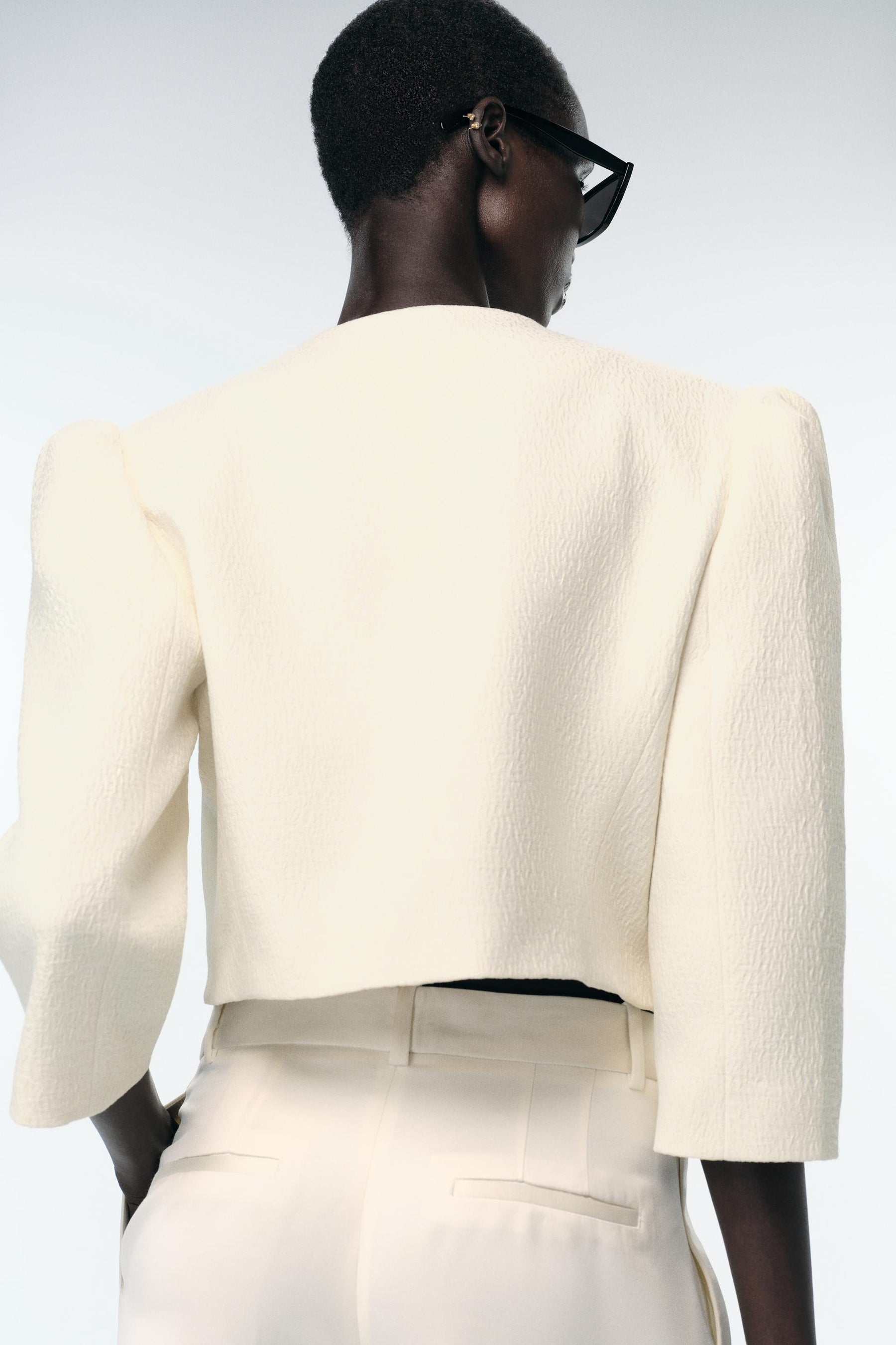SHORT PUFF-SLEEVE BLAZER - Image 5