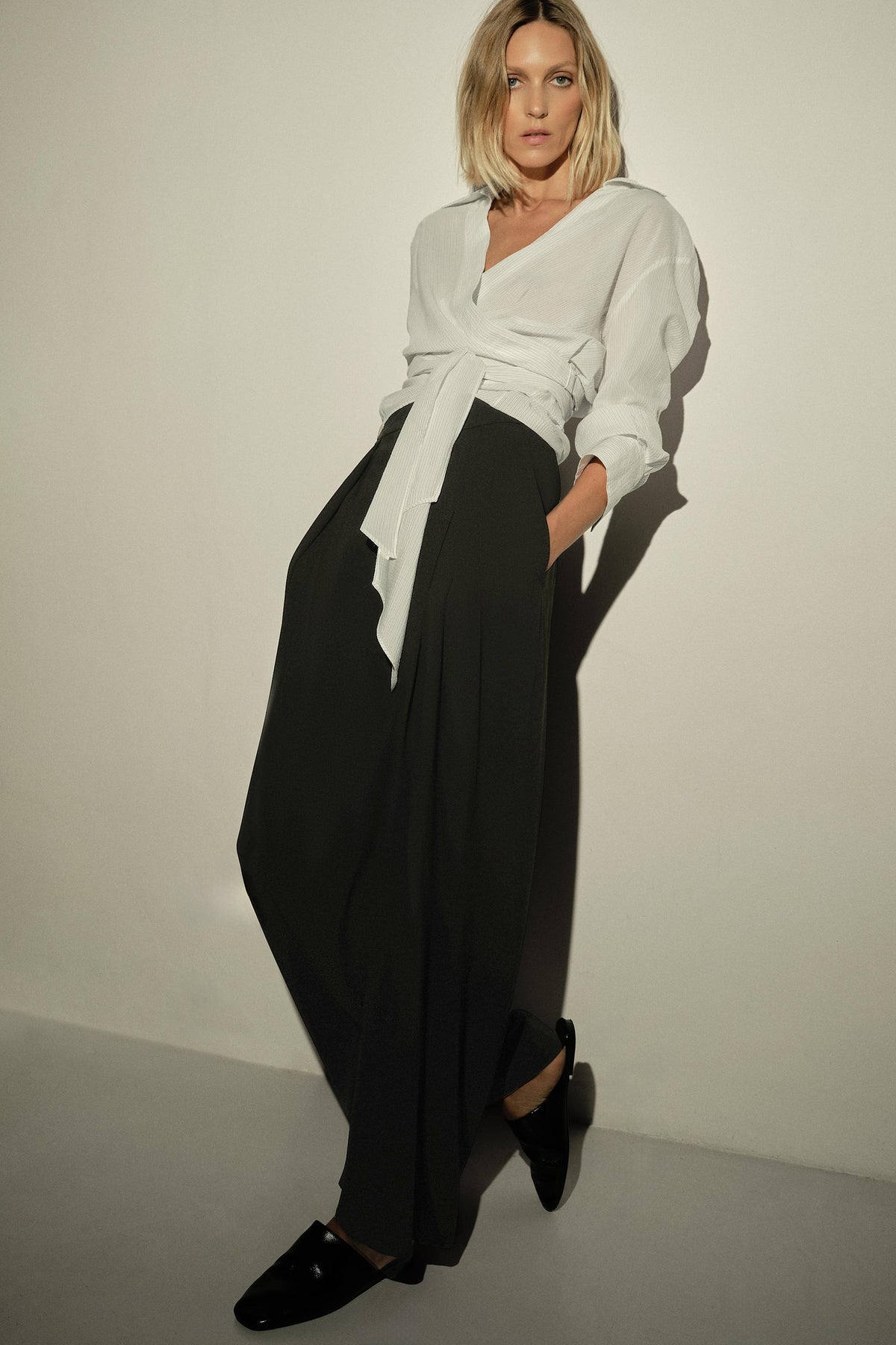 Pleated Wide Pants