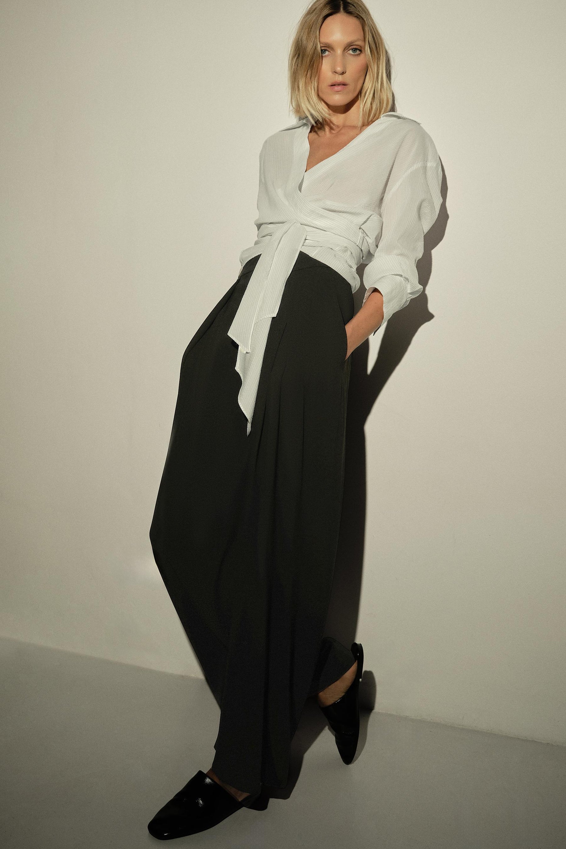 Pleated Wide Pants
