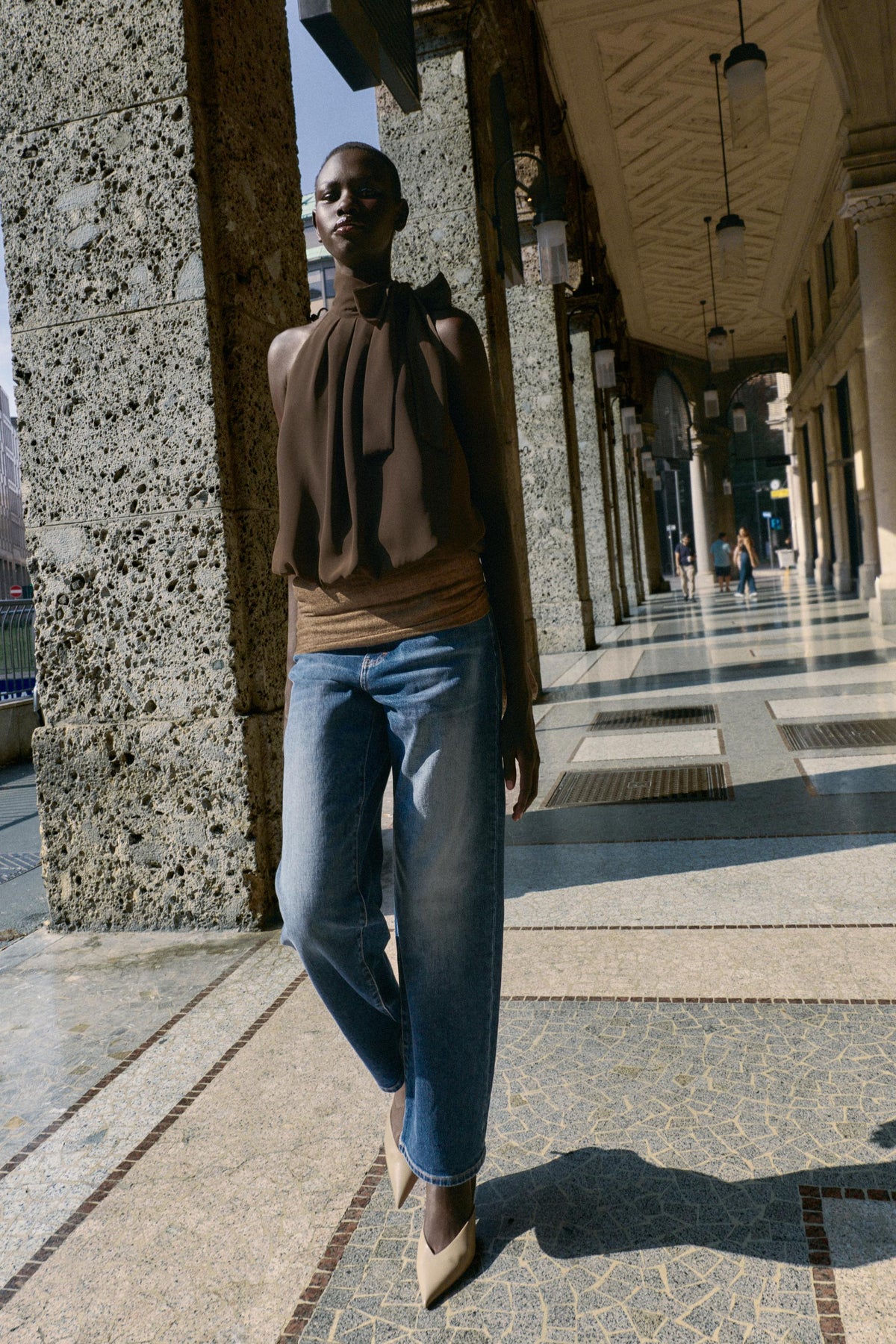 HALTER NECK BALLOON TOP