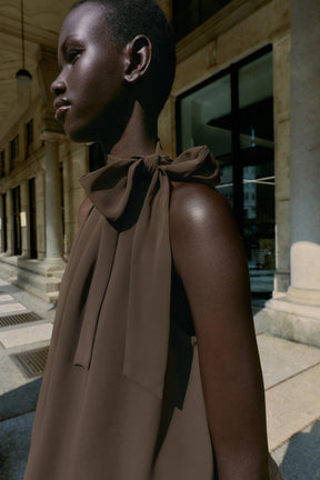 HALTER NECK BALLOON TOP