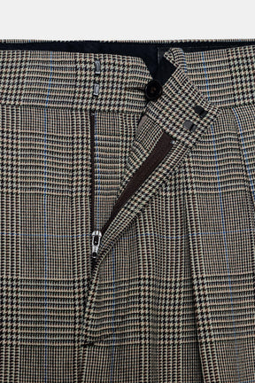 Wide-leg Trousers with Darts