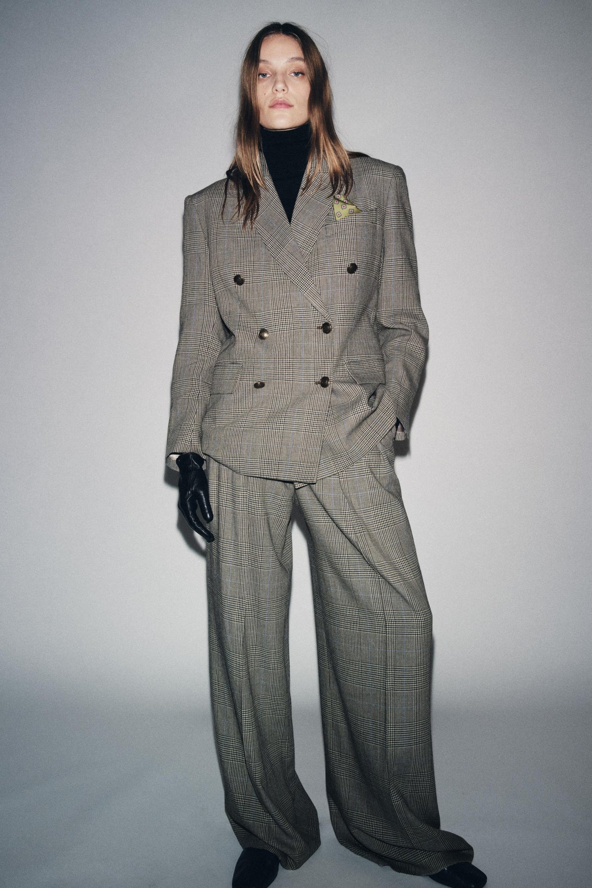 Wide-leg Trousers with Darts