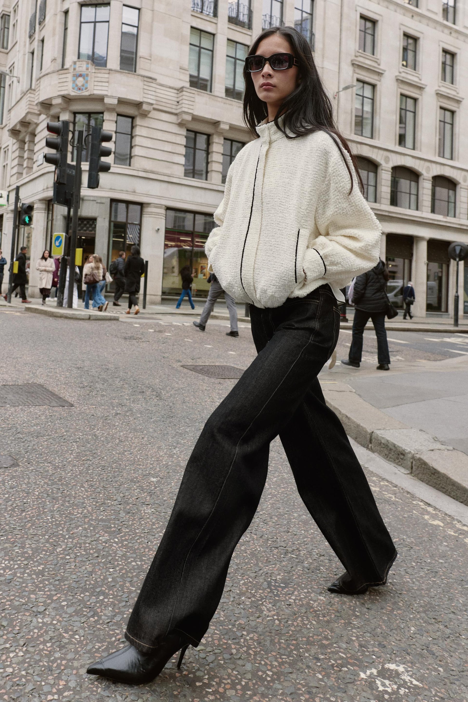 BOMBER JACKET WITH TRIM