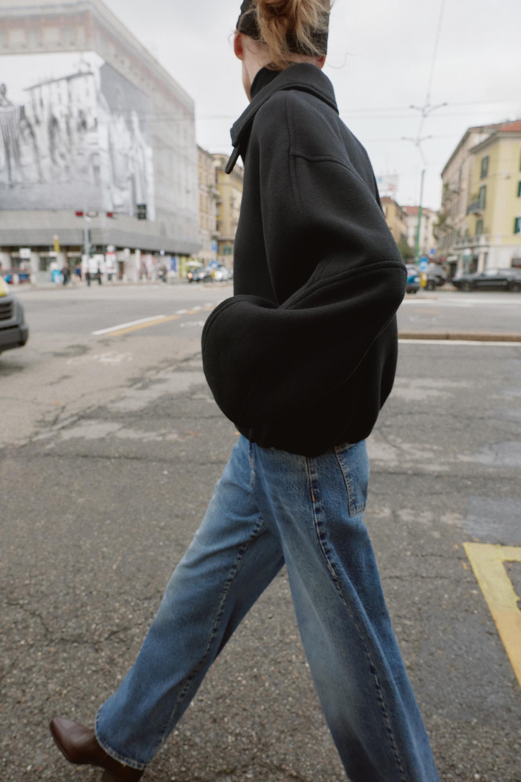 BALLOON BOMBER JACKET WITH CONTRAST WOOL COLLAR - Image 4