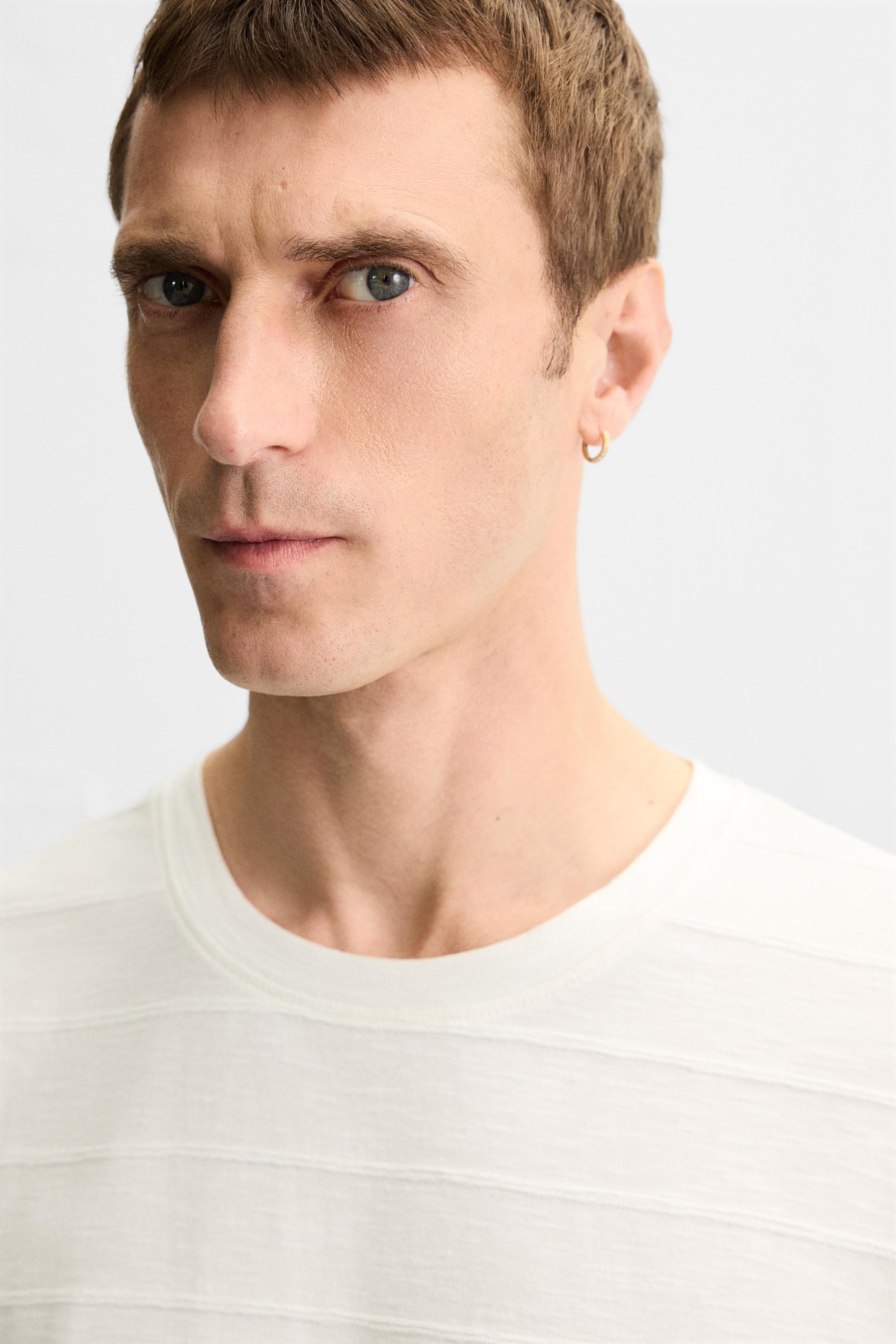 STRIPED IRREGULAR TEXTURE T-SHIRT - Image 5