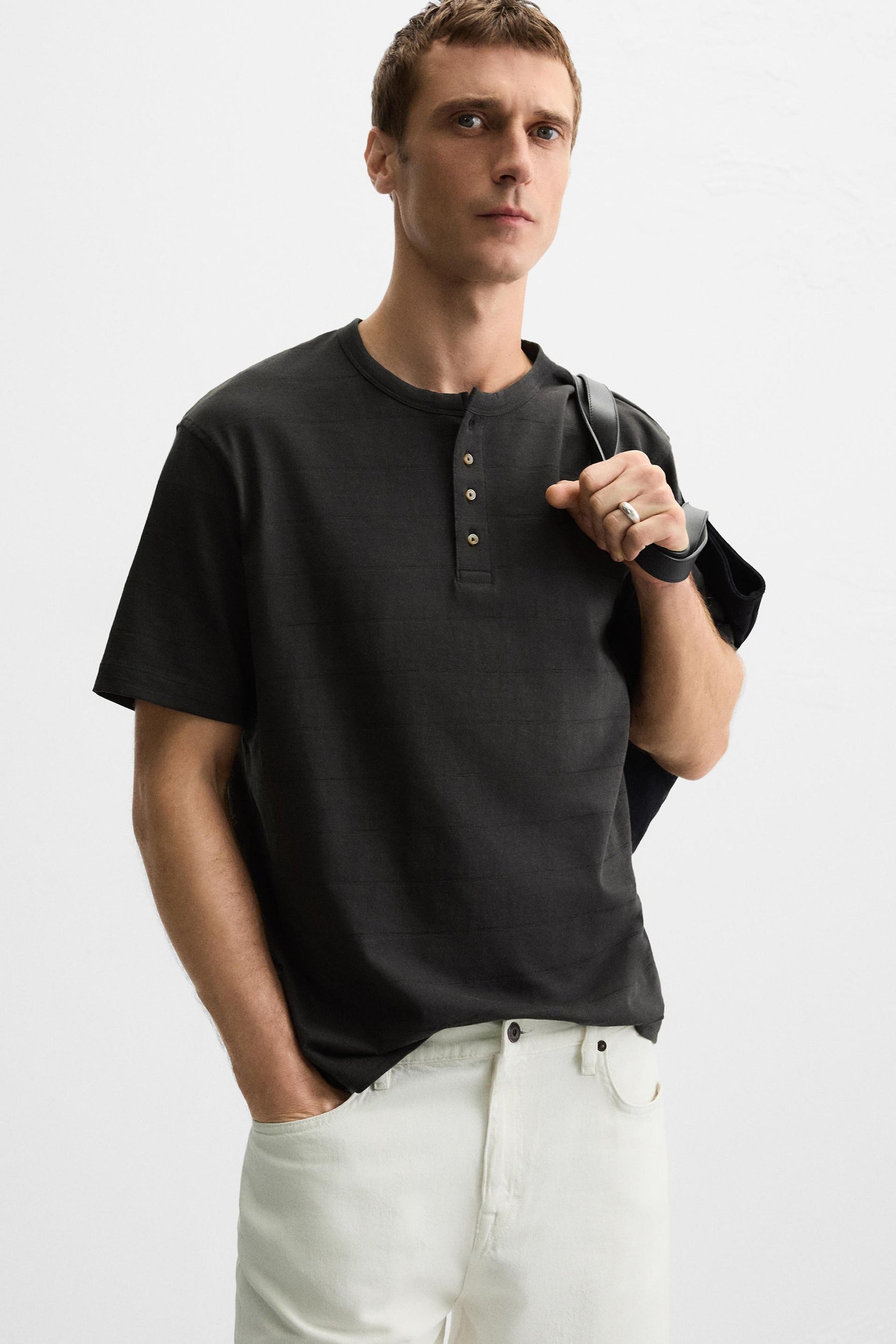 STRIPED GRANDAD COLLAR T-SHIRT - Image 6