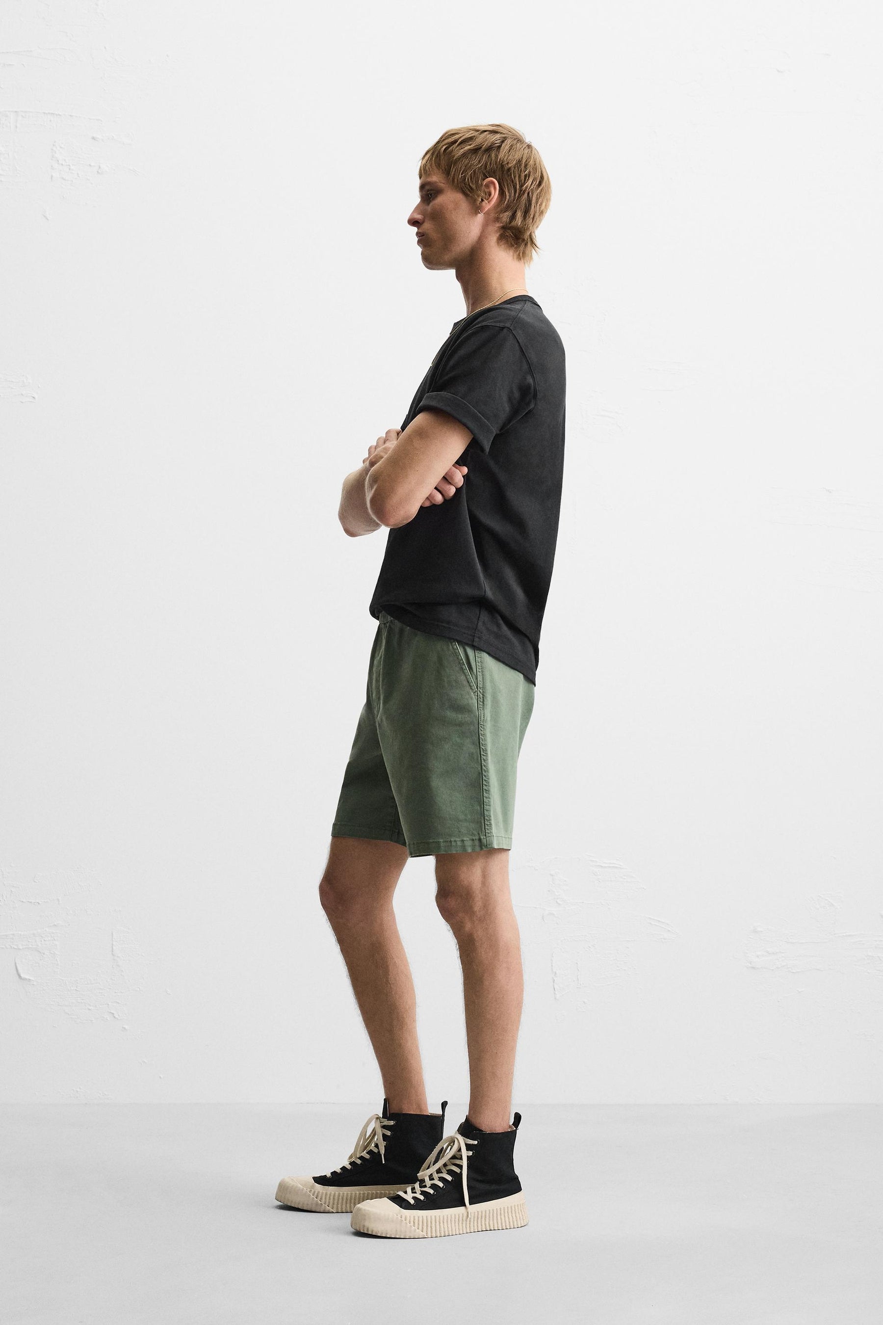 RELAXED FIT BERMUDA SHORTS - Image 4