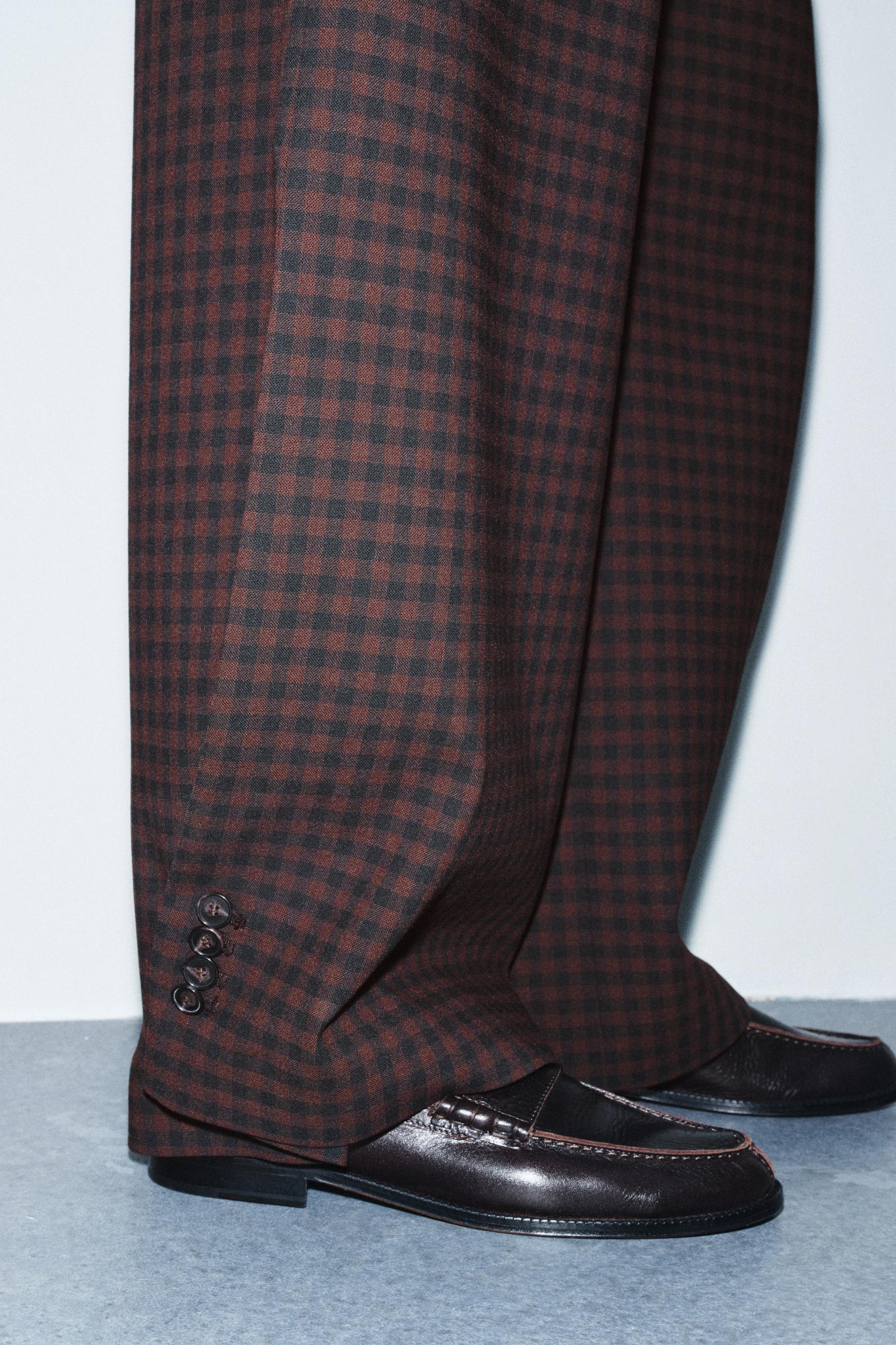 BALLOON TROUSERS WITH BUTTONS