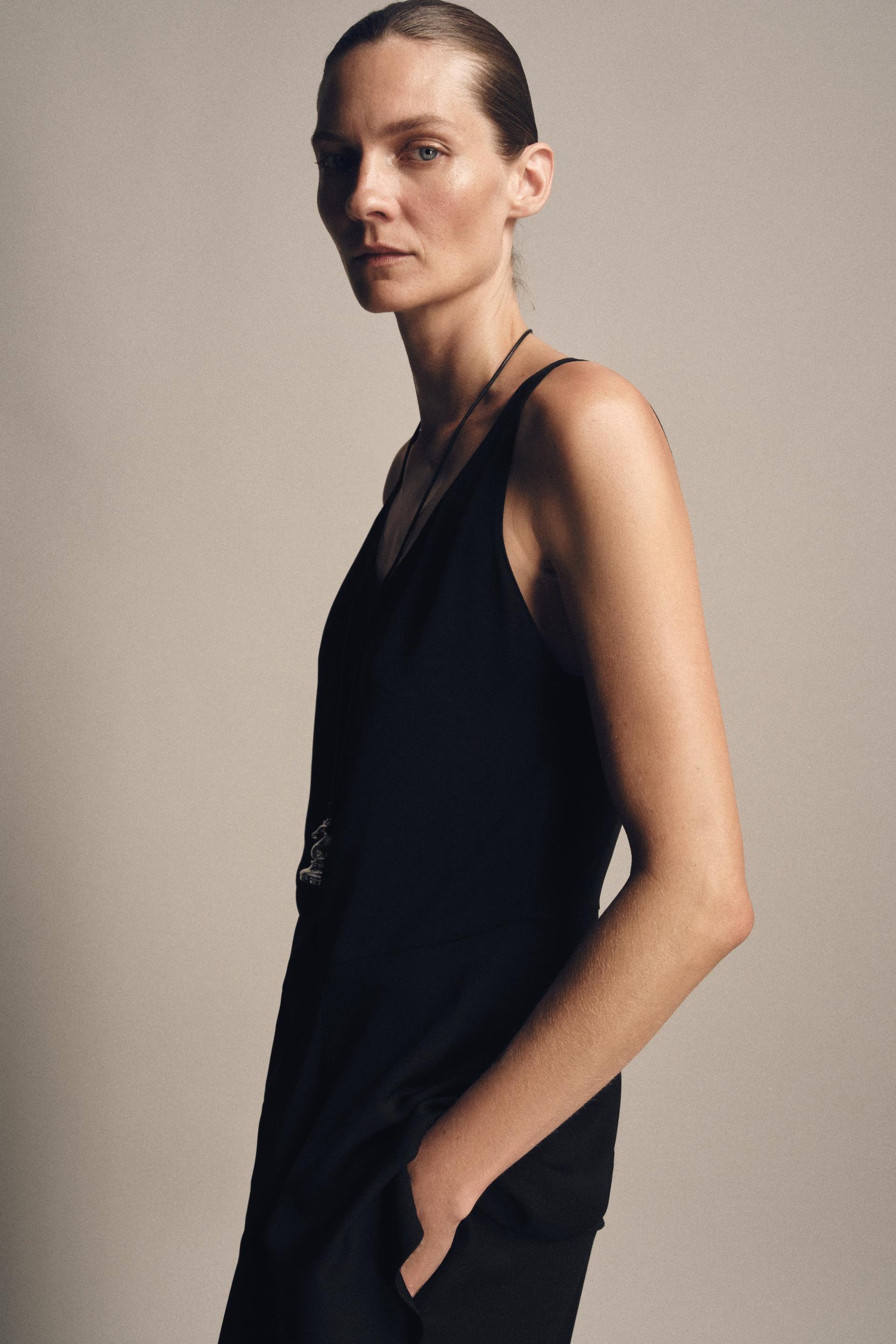 ASYMMETRIC FASHION TOP