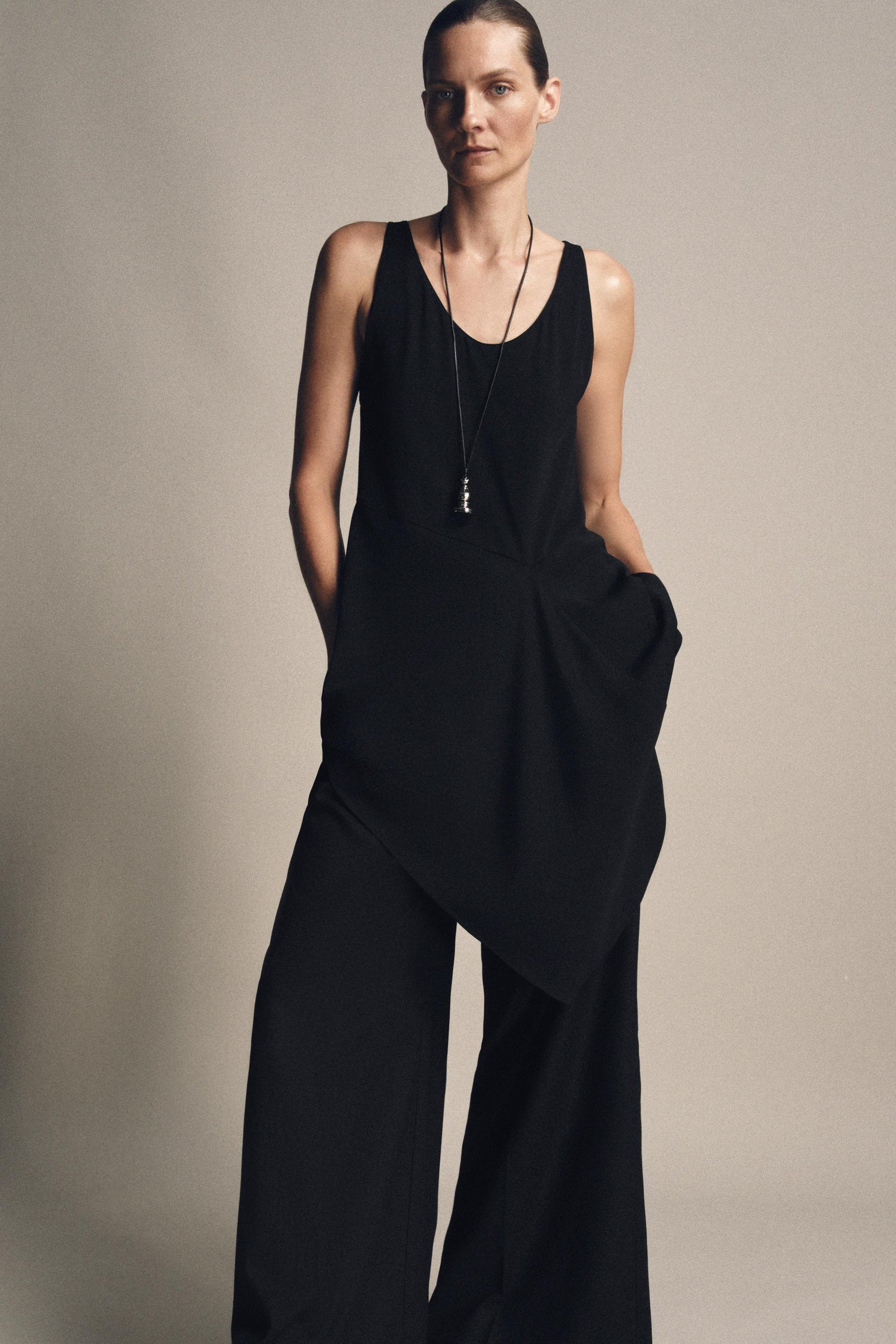 ASYMMETRIC FASHION TOP