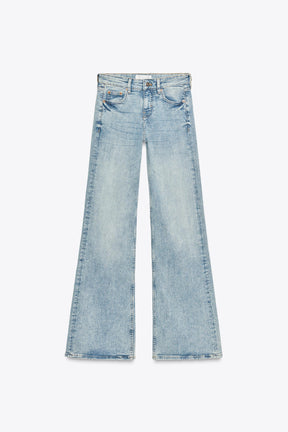 Low-Rise Flare Fit Jeans