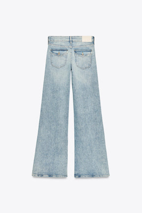 Low-Rise Flare Fit Jeans