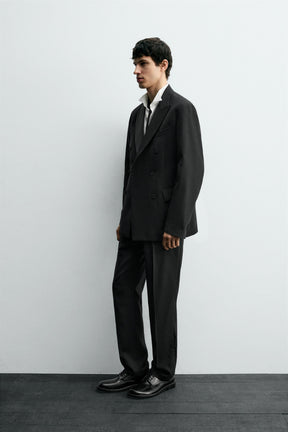 Double-breasted dinner jacket