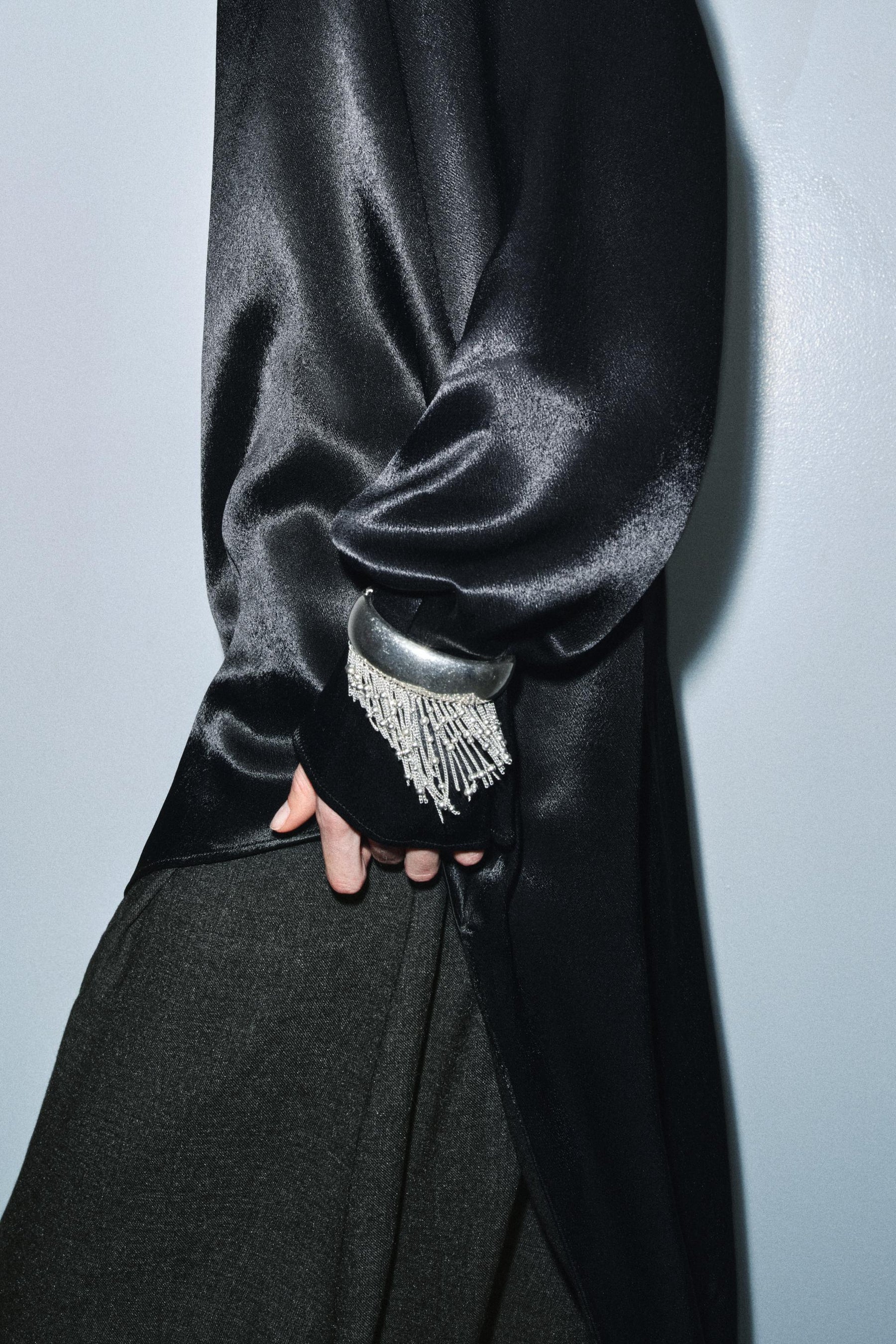 Asymmetric long blouse