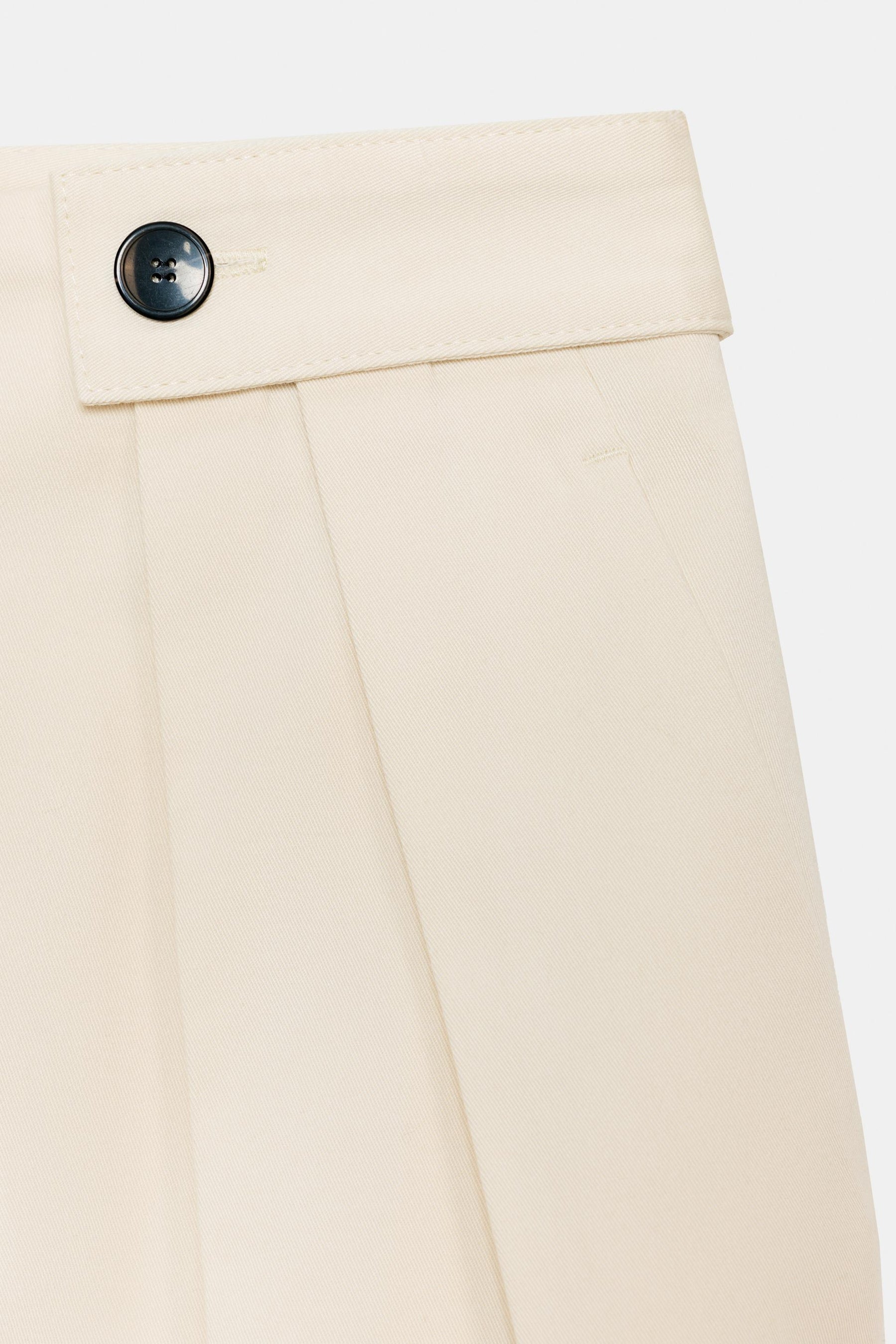 Button-Waist Carrot Fit Trousers