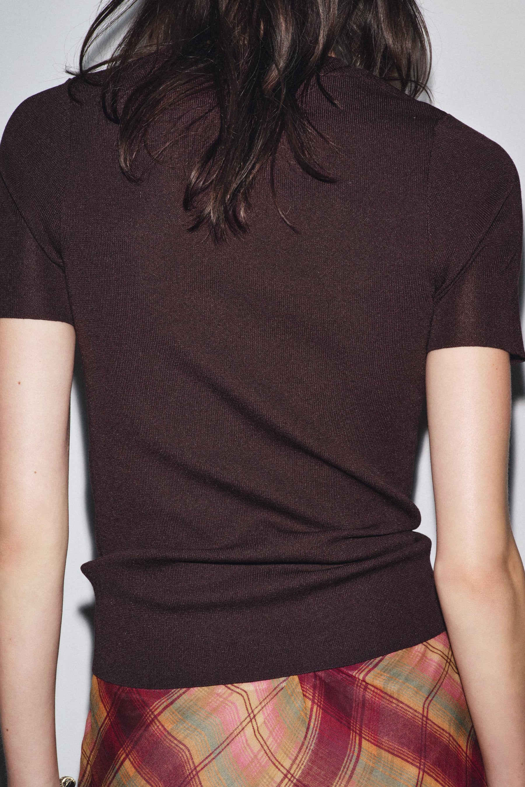 PLAIN KNIT SHORT SLEEVE TOP - Image 3