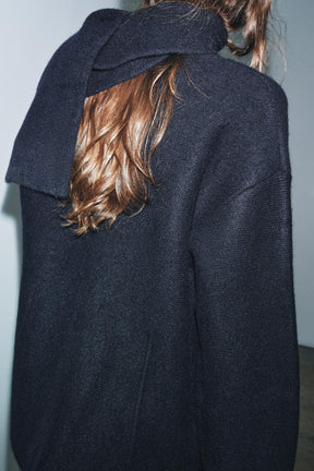 SHORT KNIT COAT WITH SCARF - Image 3