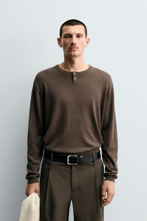 COTTON - CASHMERE BUTTONED NECK JUMPER - Image 2