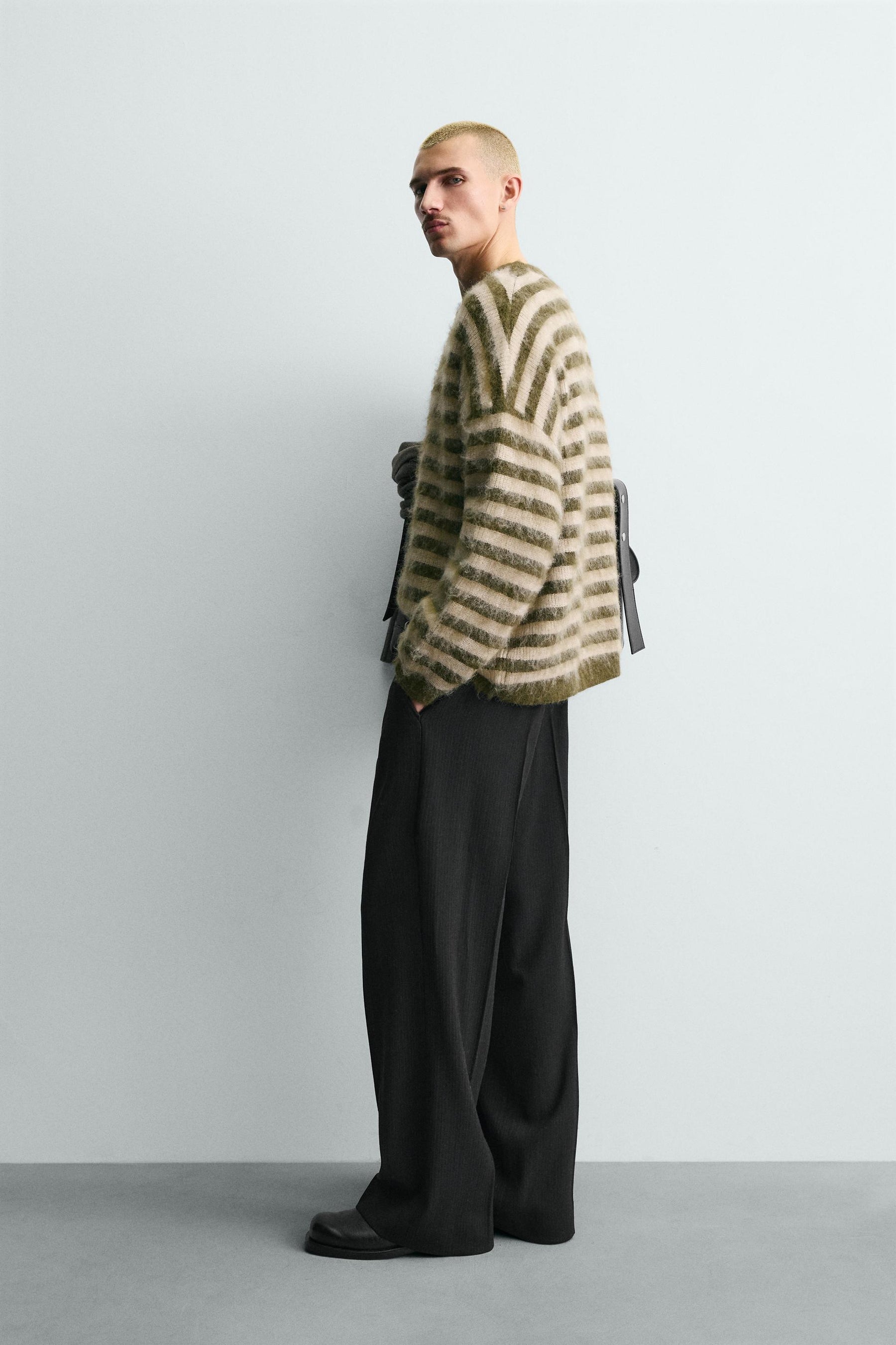 BRUSHED STRIPED JUMPER - Image 4