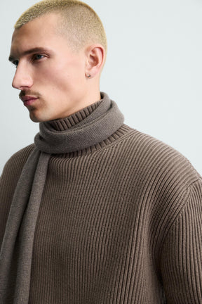 HIGH NECK TEXTURED JUMPER - Image 5