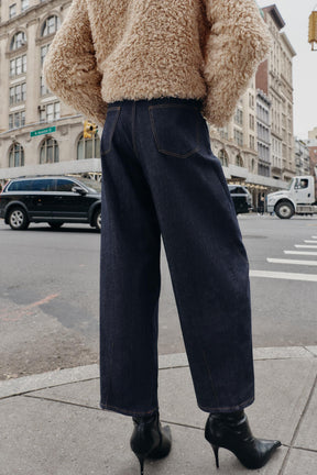 Balloon-Shaped Trousers