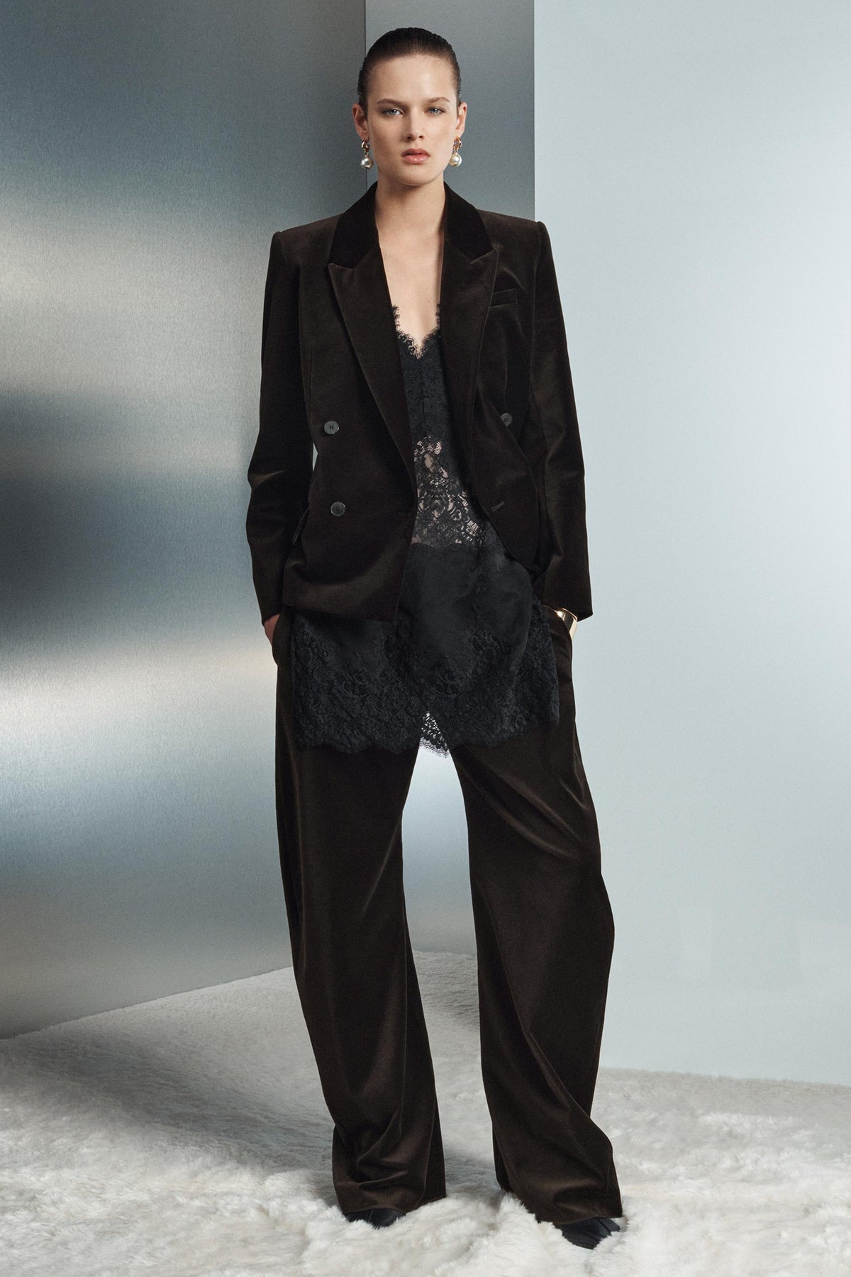 Velvet Carrot Fit Trousers