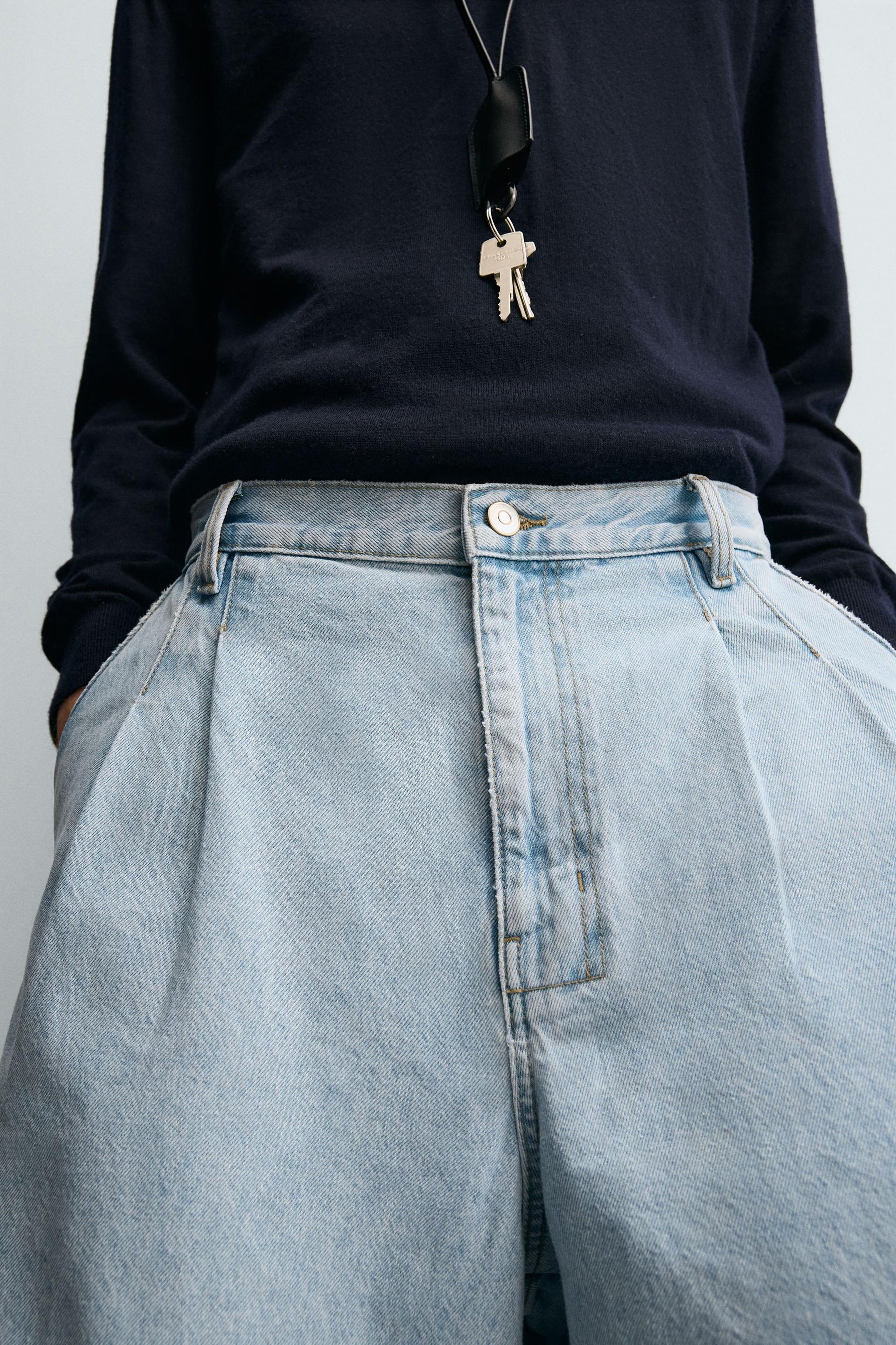 PLEATED RELAXED FIT DENIM BERMUDA SHORTS - Image 6