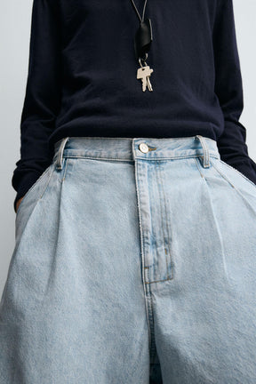 PLEATED RELAXED FIT DENIM BERMUDA SHORTS - Image 6