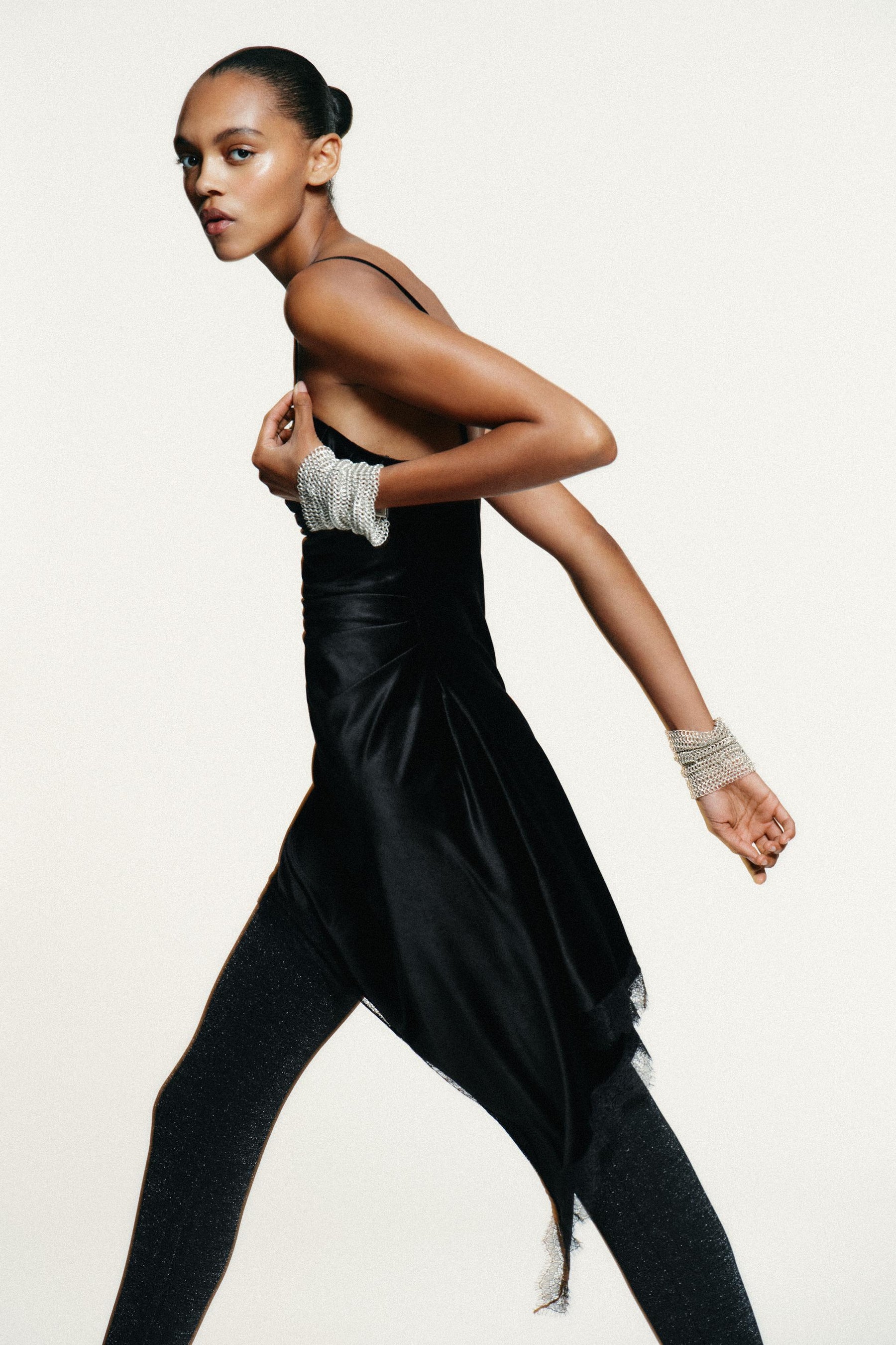 ASYMMETRIC LACE VELVET DRESS - Image 4