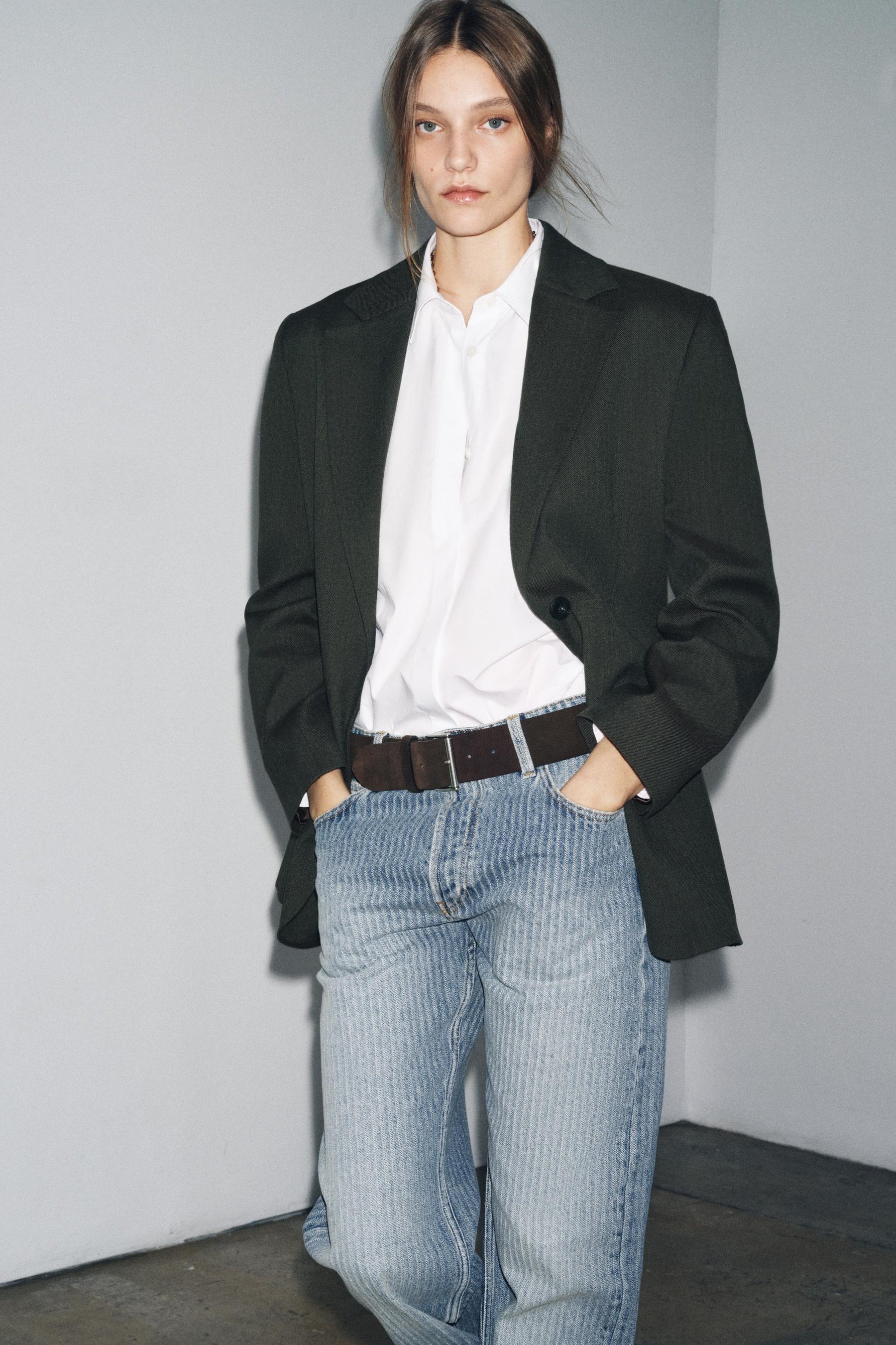 STRAIGHT MID-WAIST STRIPED JEANS