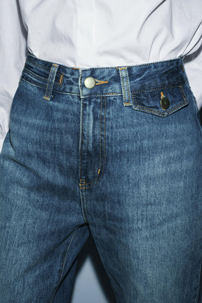 Flare High-Waist Jeans