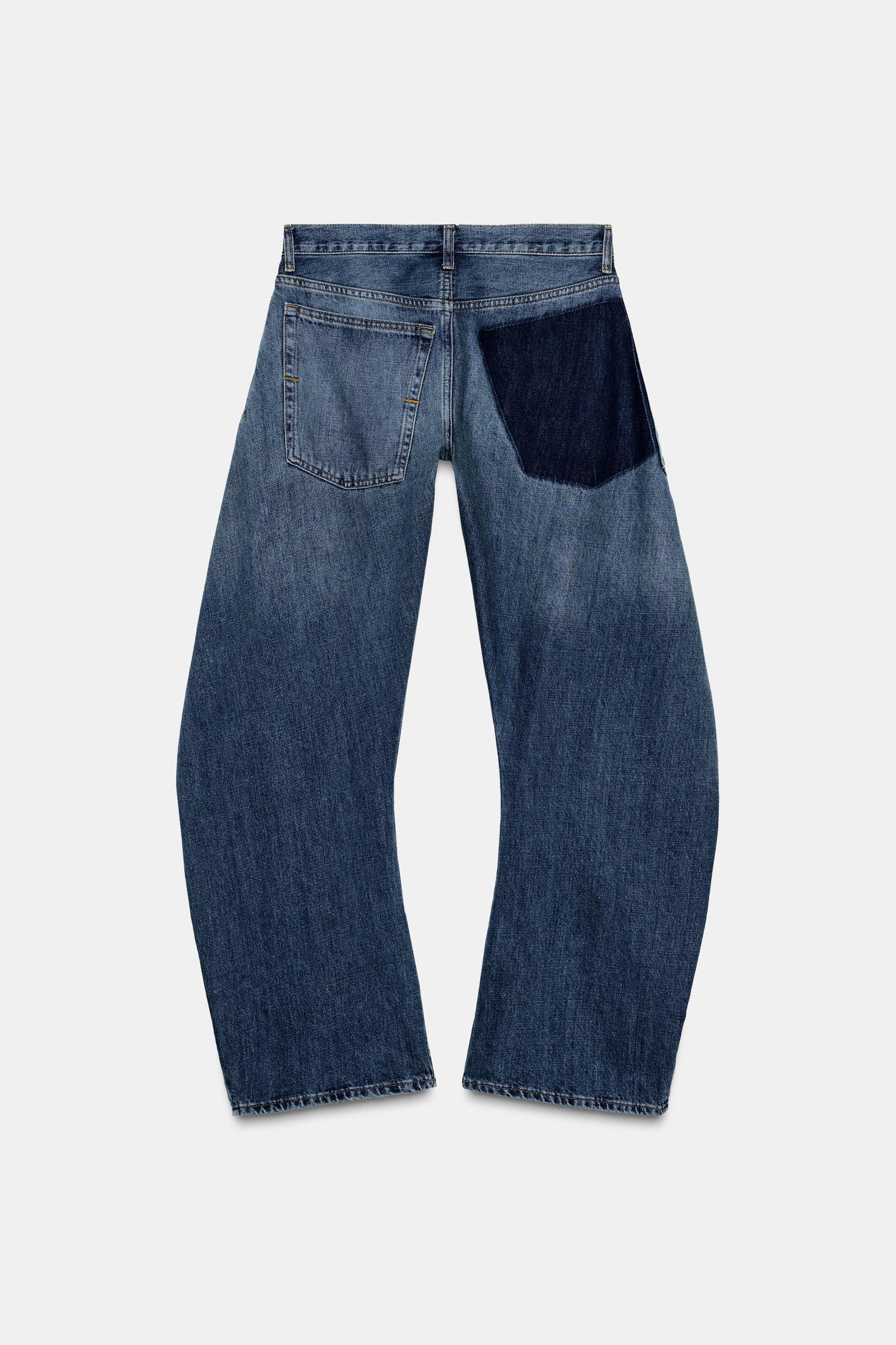 Relaxed Low-Rise Jeans