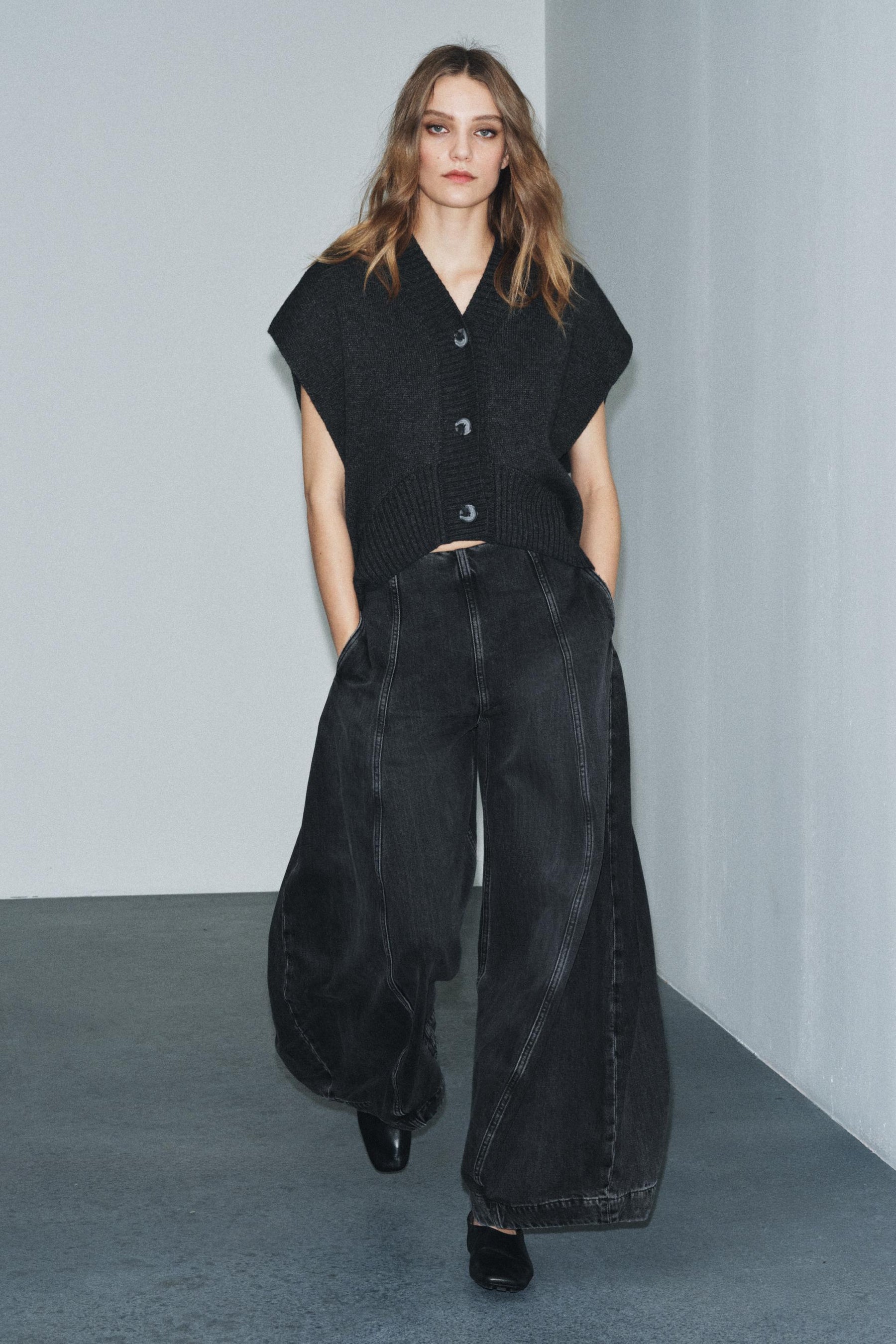 High-waist Balloon Jeans