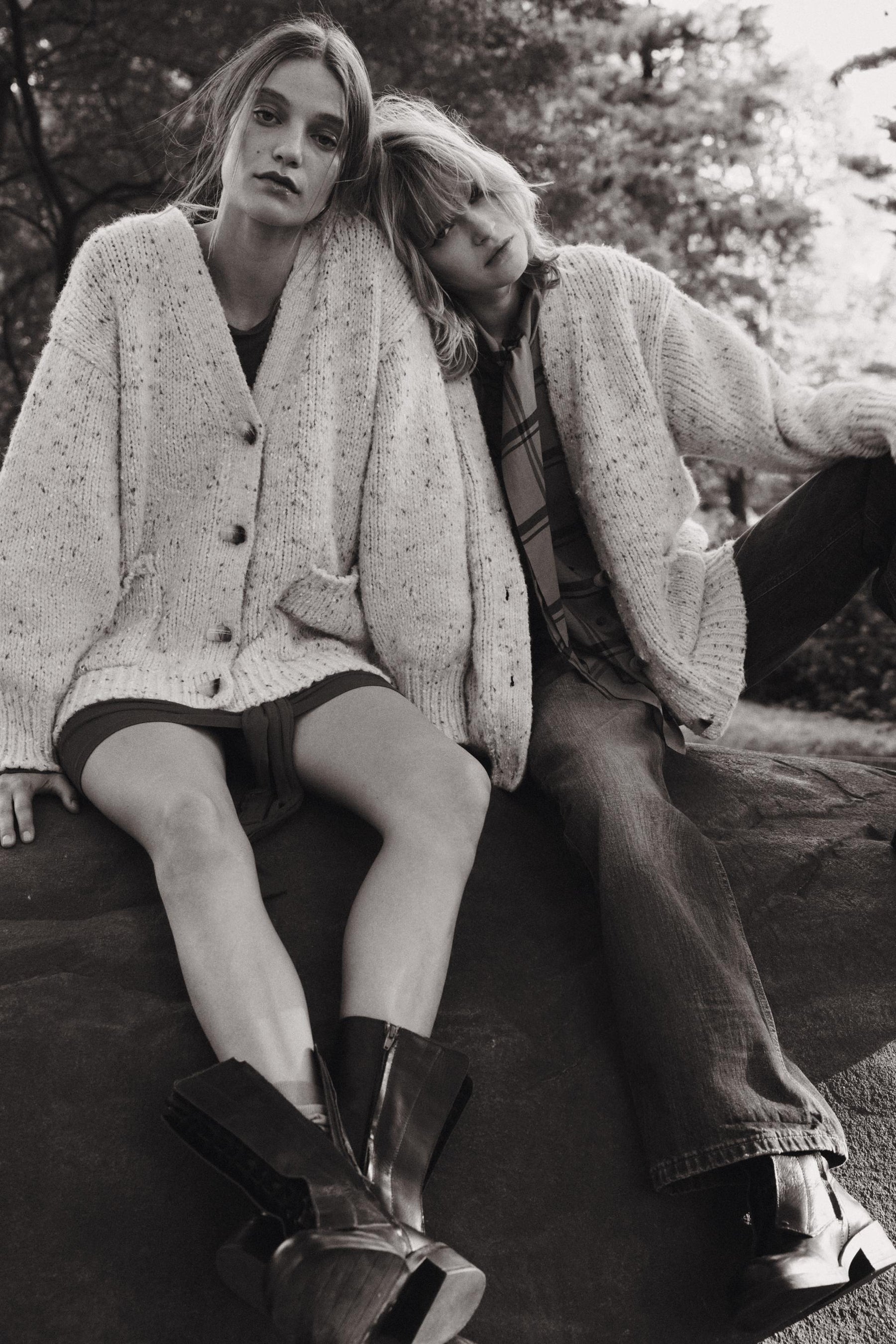 OVERSIZED KNIT CARDIGAN