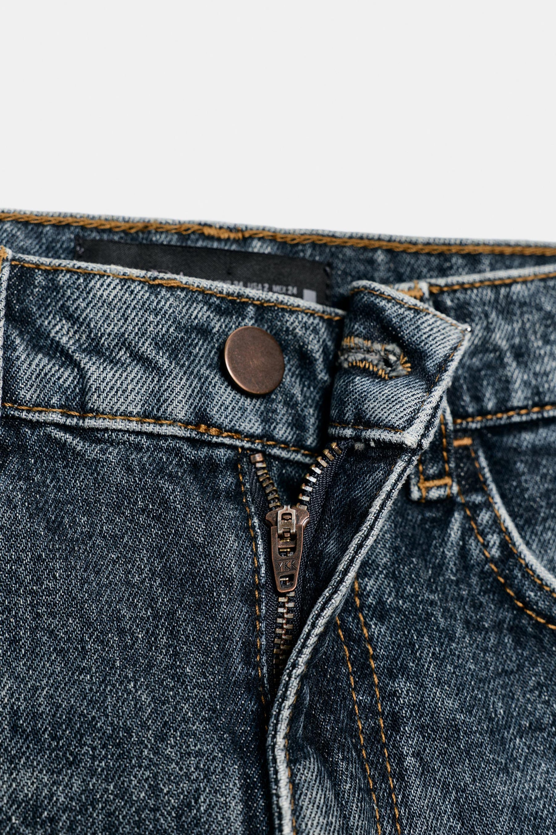 Straight Tapered High-Waist Jeans