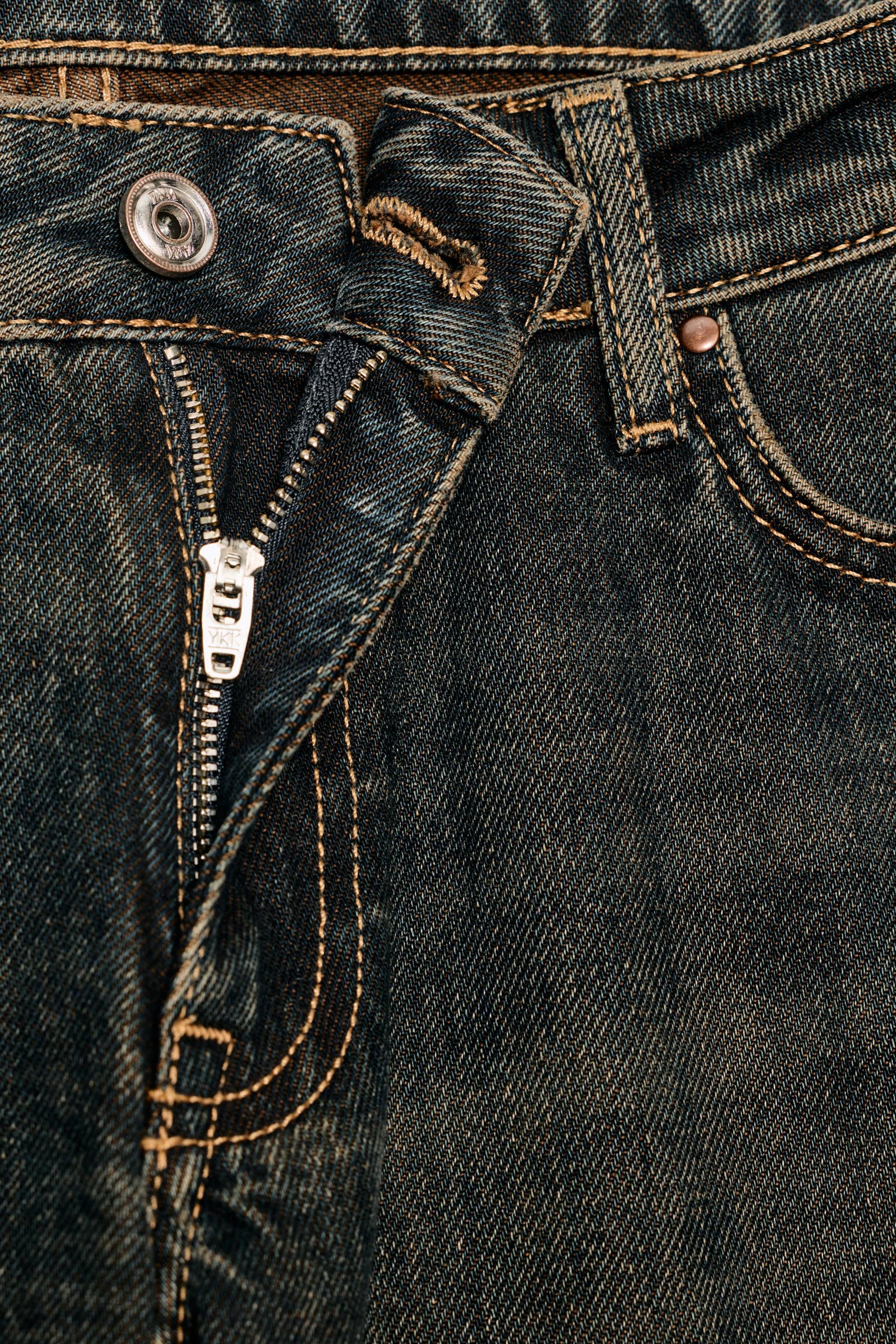 Wide-leg low-rise jeans