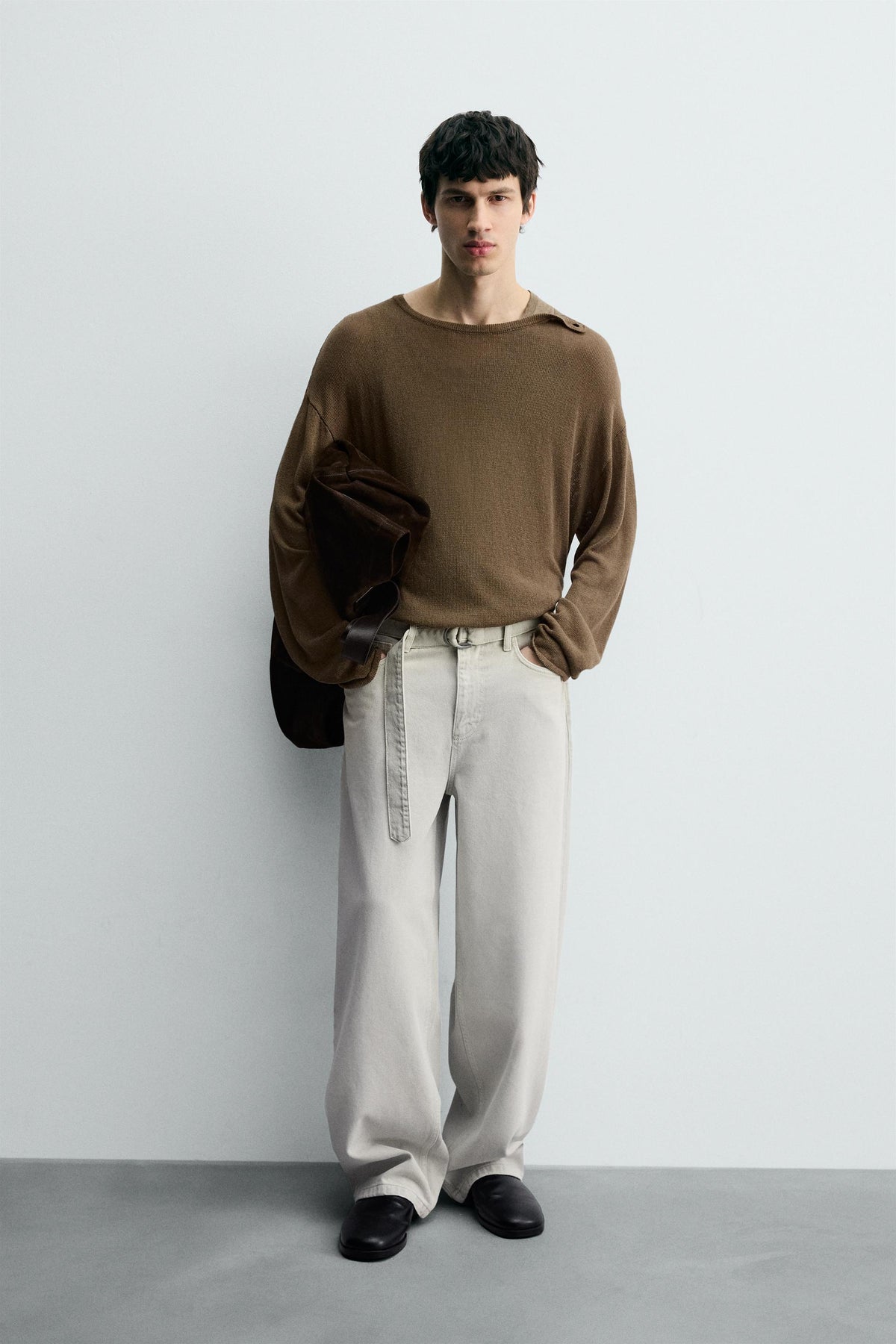 BELTED RELAXED FIT JEANS - Image 1